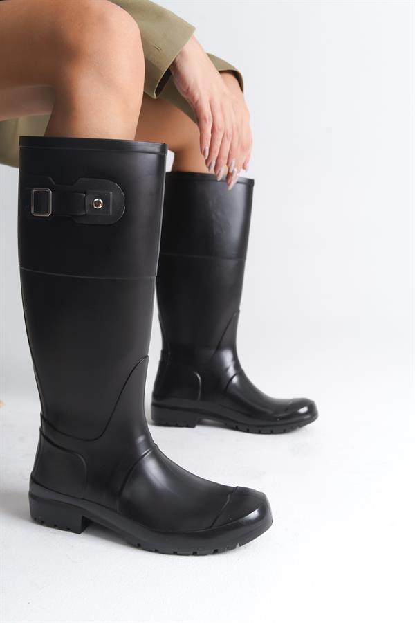 Capone Women Black Boots image 2