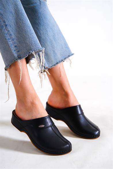 Capone Jody Z0428 Women Black Comfort Anatomical Clog Sandals image 2