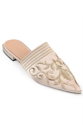 Capone Low Heel Closed Toe Embroidered Satin Women Rose Sandals |  caponeoutfitters.com