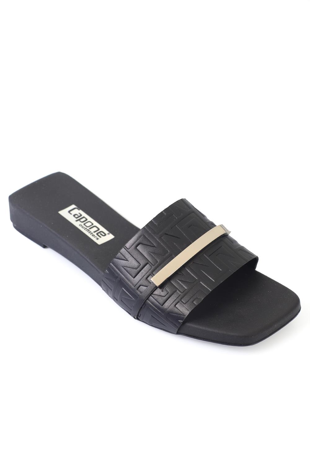 Capone Blunt Toe Metal Accessory Short Heeled Comfort Women Black Sandals