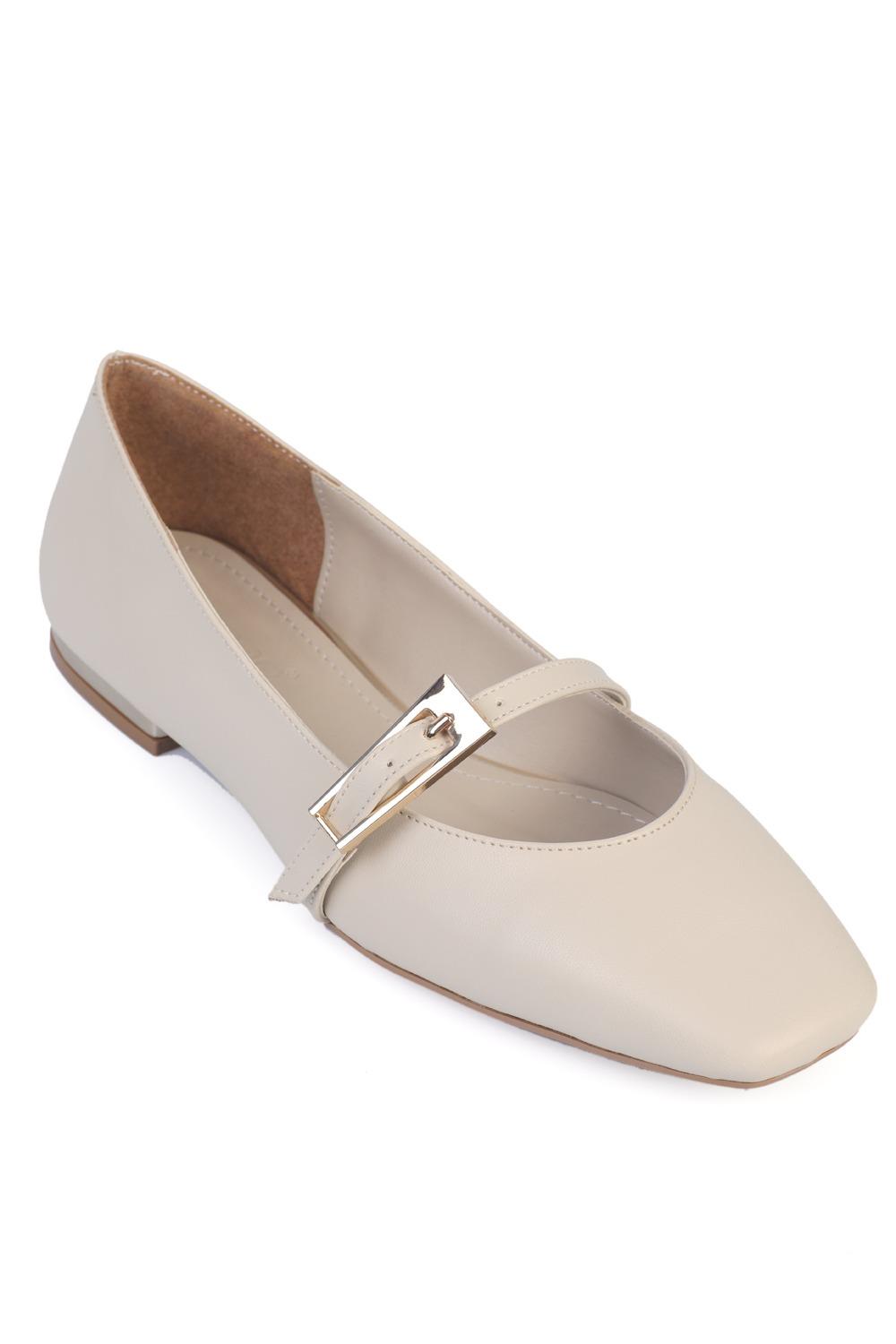 Capone Blunt Toe Short Heeled Metal Buckled Women Beige Ballerinas