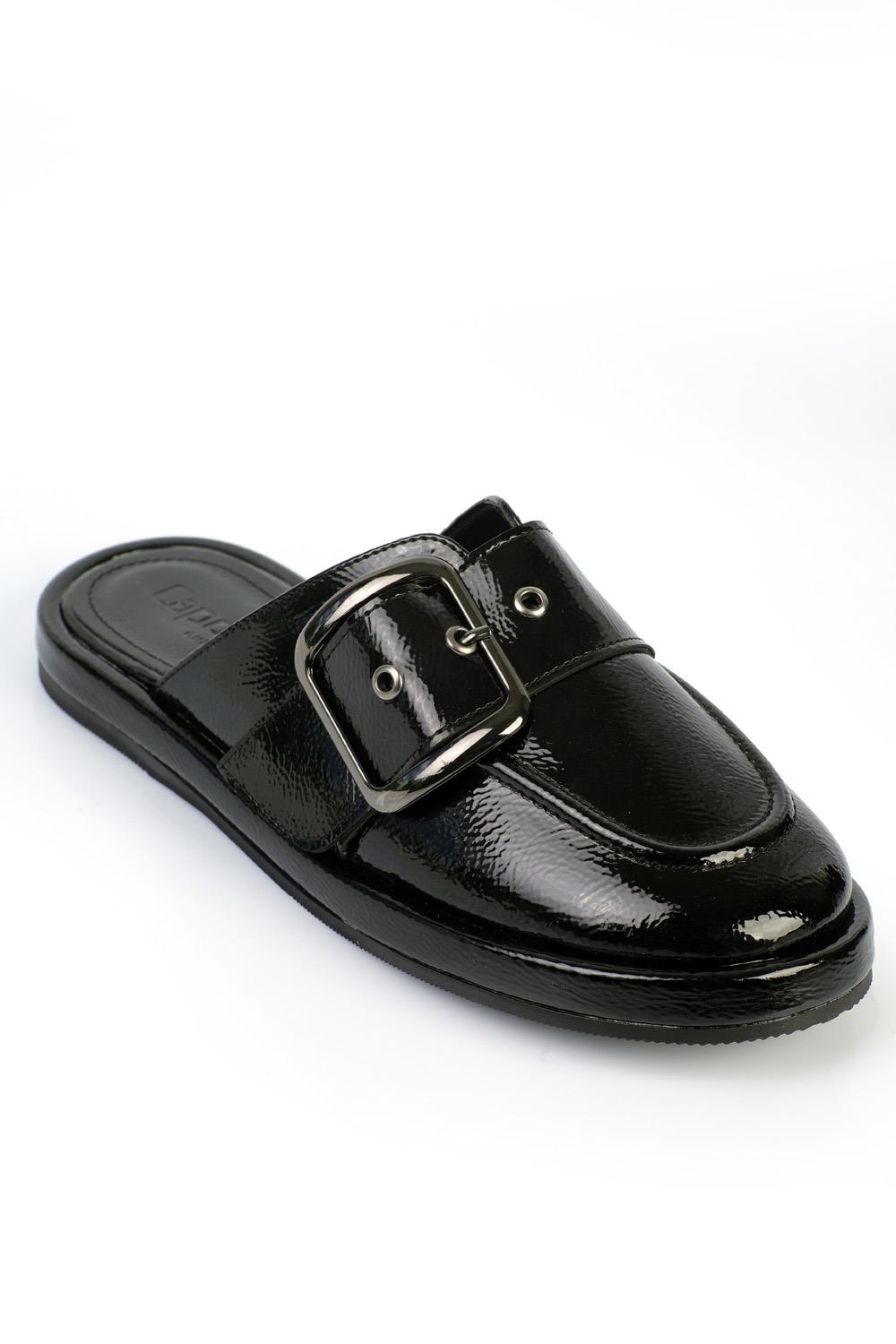 Capone Buckled Closed-Toe Women Black Sandals
