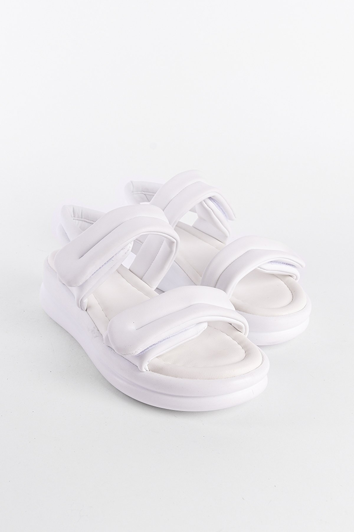 Capone Comfort Sole Women White Sandals