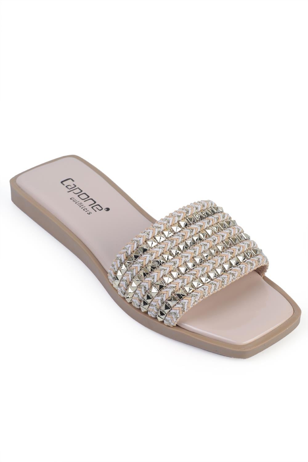 Capone Flat Heel Blunt Toe Metal Accessory Raffia Women White Sandals