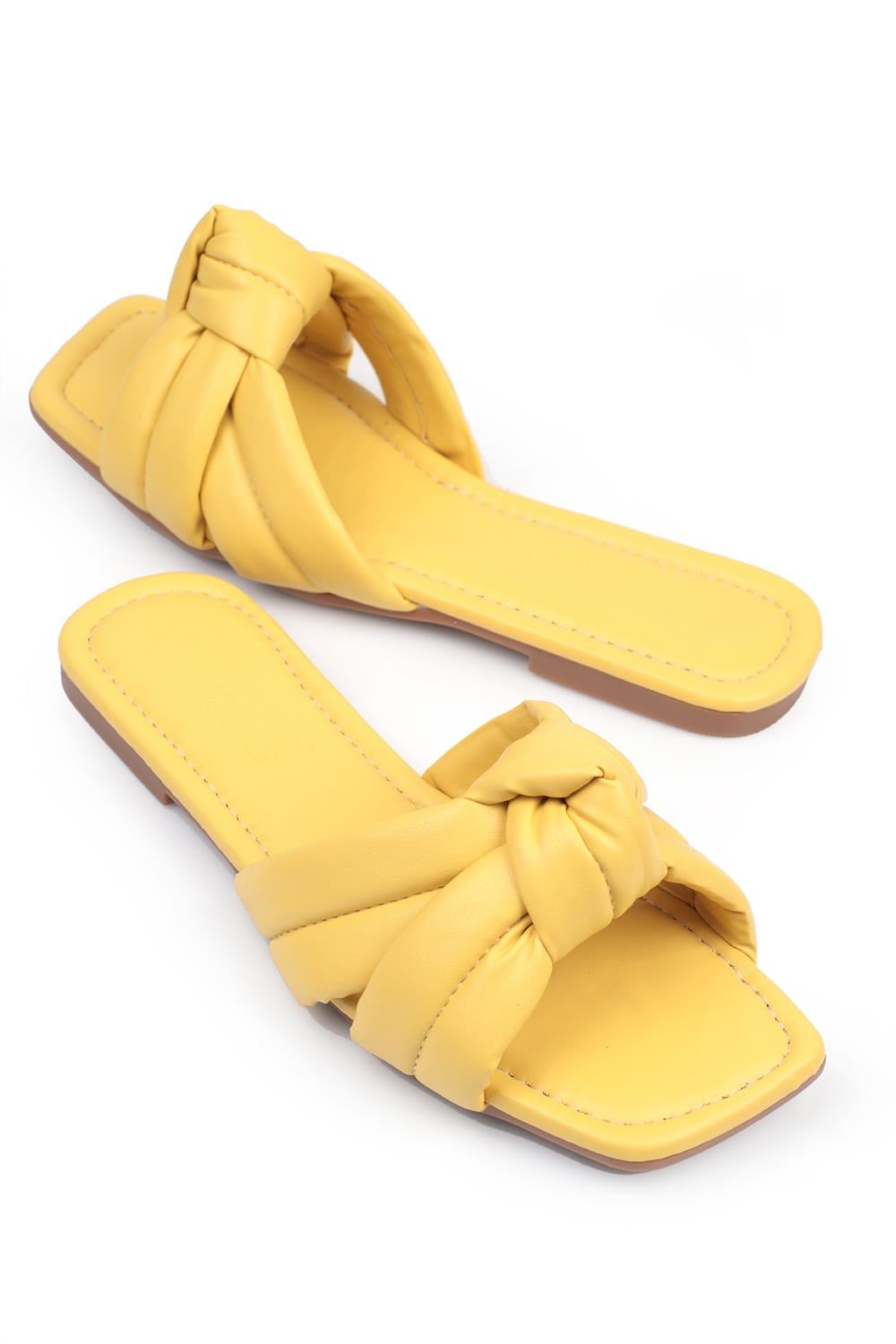 Capone Outfitters 075 Women Yellow Sandal | caponeoutfitters.com