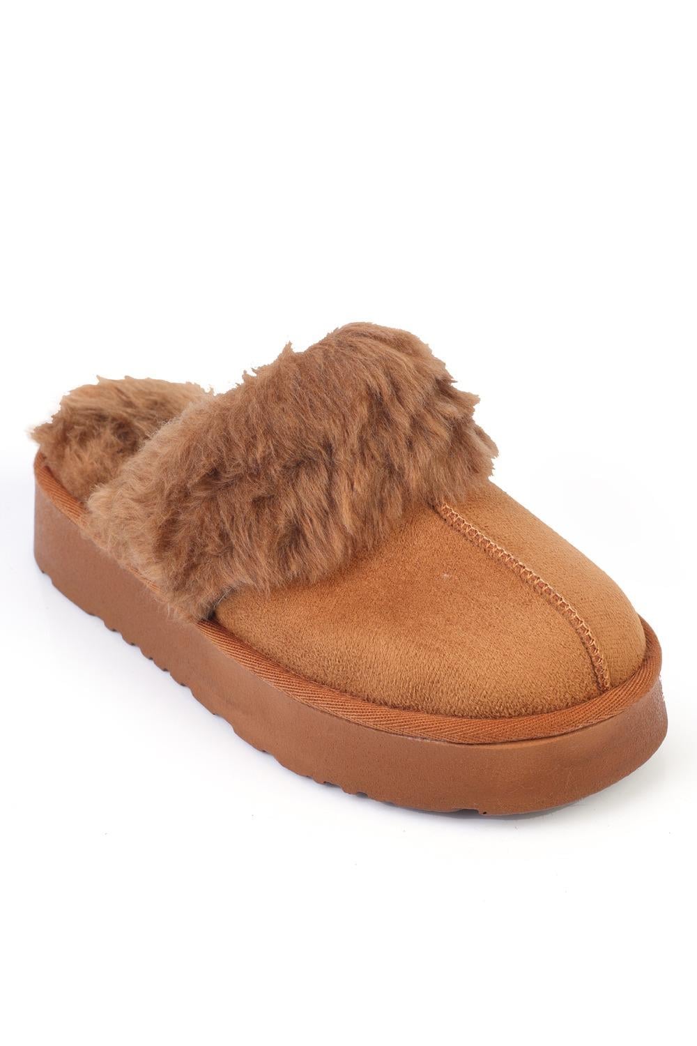 Capone Furry Closed Toe Women Sued Tan Slippers