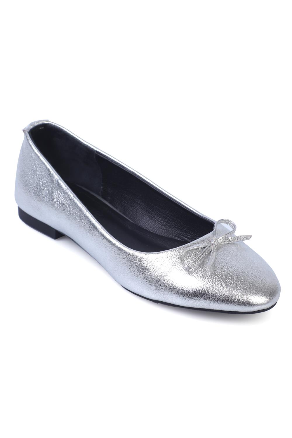 Capone Genuine Leather Bow Detail Round Toe Women Silver Ballerinas
