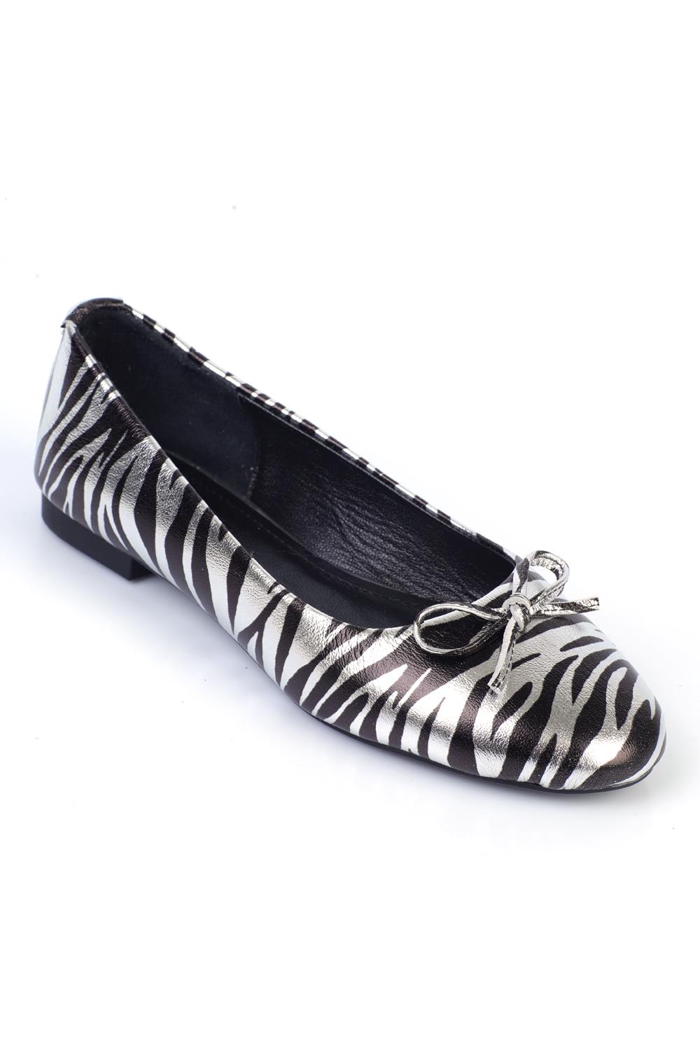 Capone Genuine Leather Bow Detail Round Toe Women Zebra Ballerinas