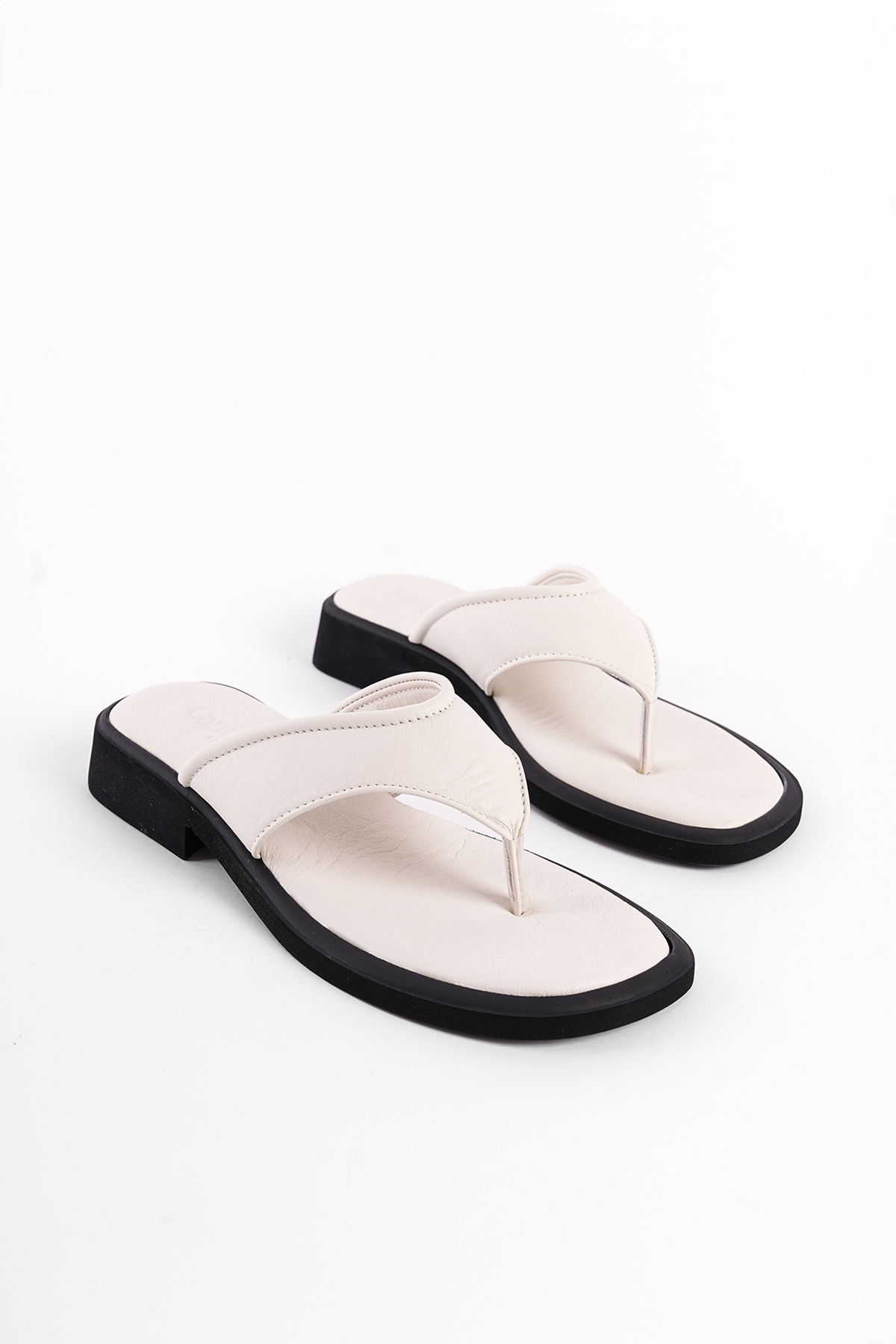 Capone Genuine Leather Comfort Short Heeled Women White Thong Sandals