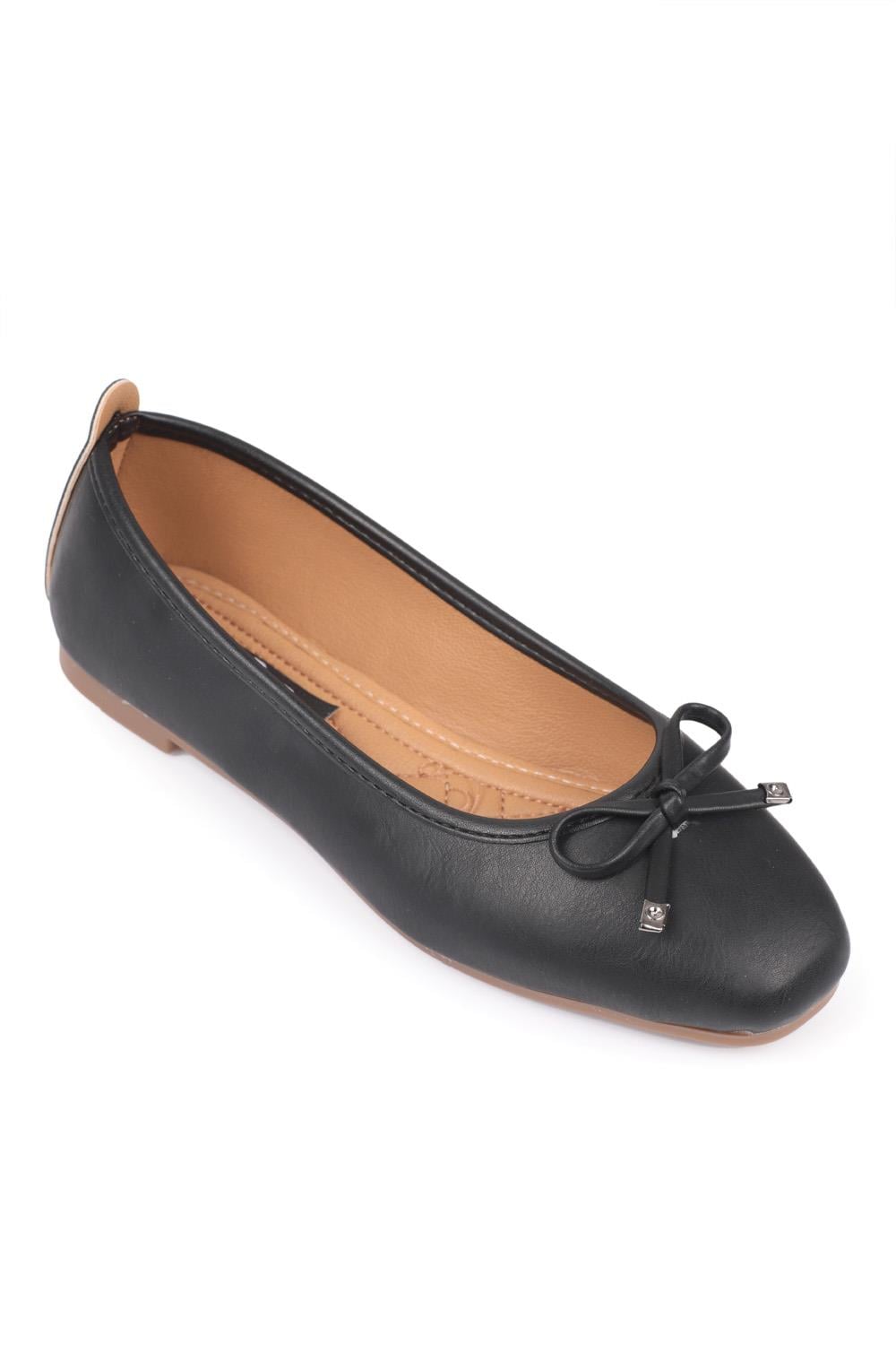 Capone Hana Trend Women Black Ballet Flats