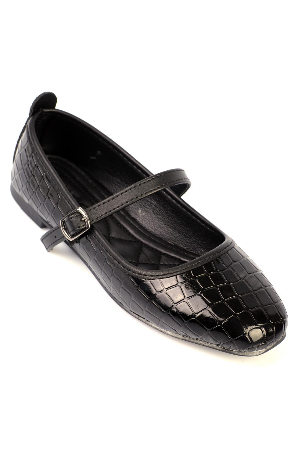 Capone Hana Trend Women Black Ballet Flats