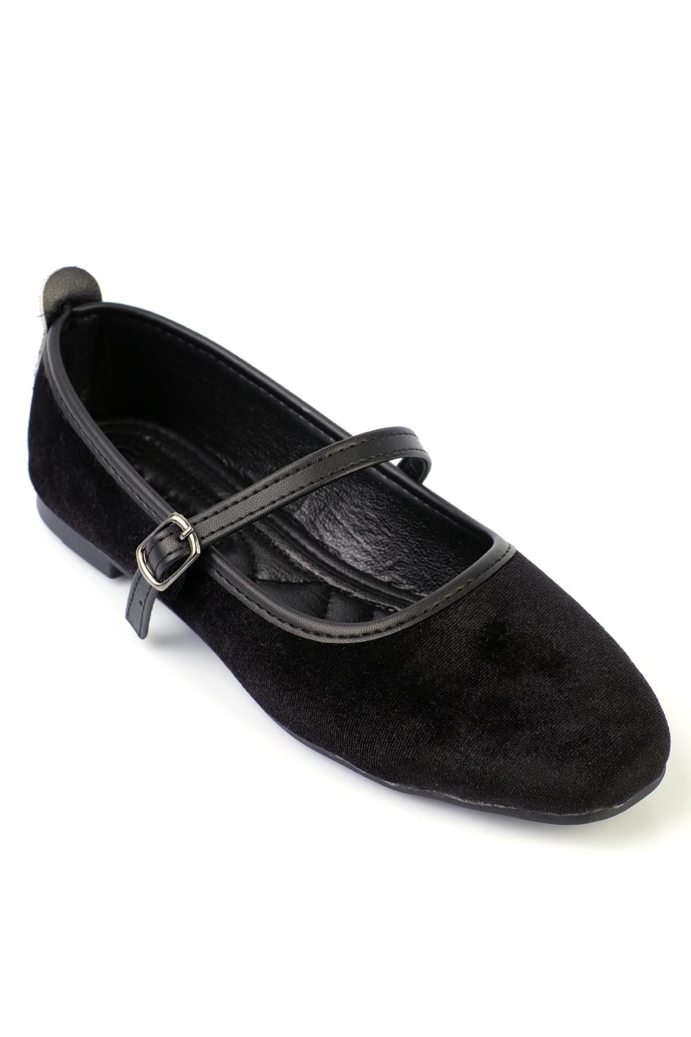 Capone Hana Trend Women Black Ballet Flats