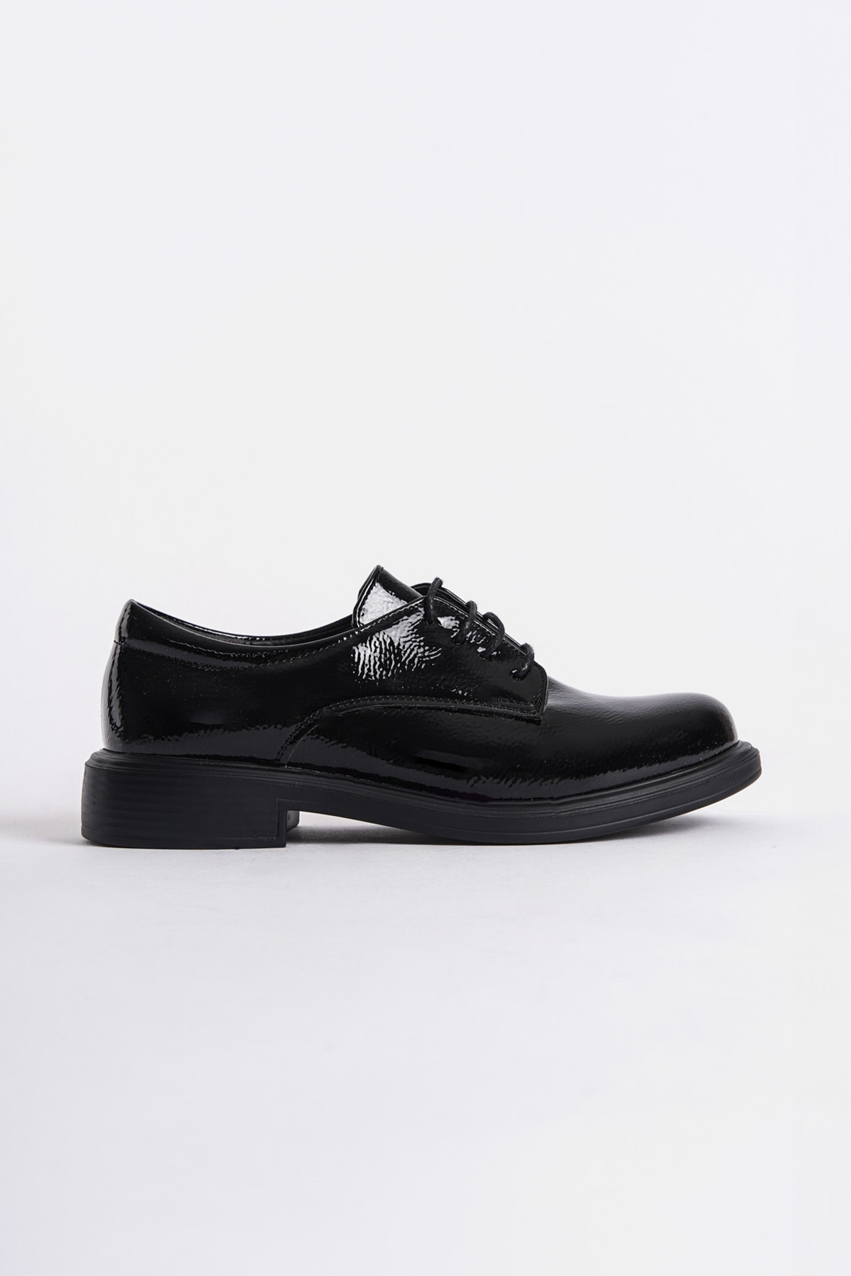 Capone Lace-Up Women Black Shoes