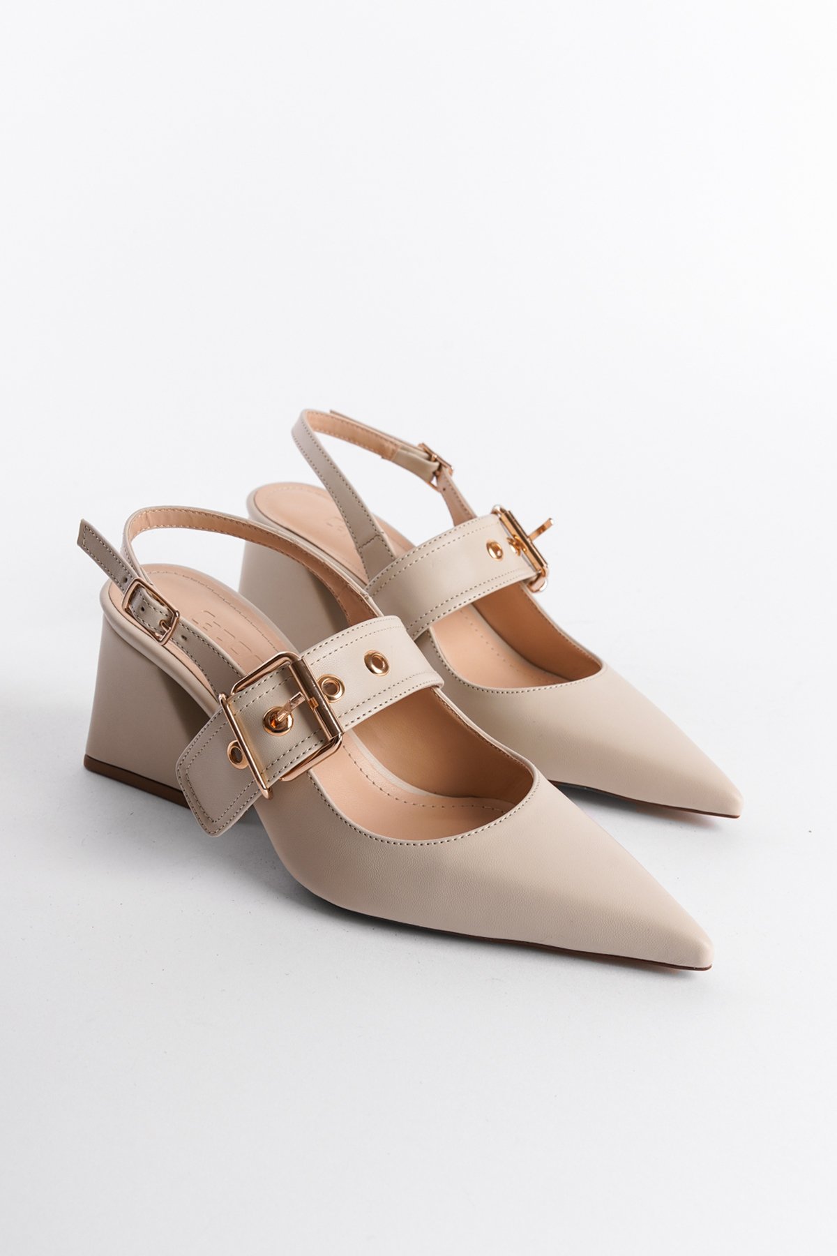 Capone Open Back Banded Buckle Detailed Thick Heeled Women Ecru Shoes