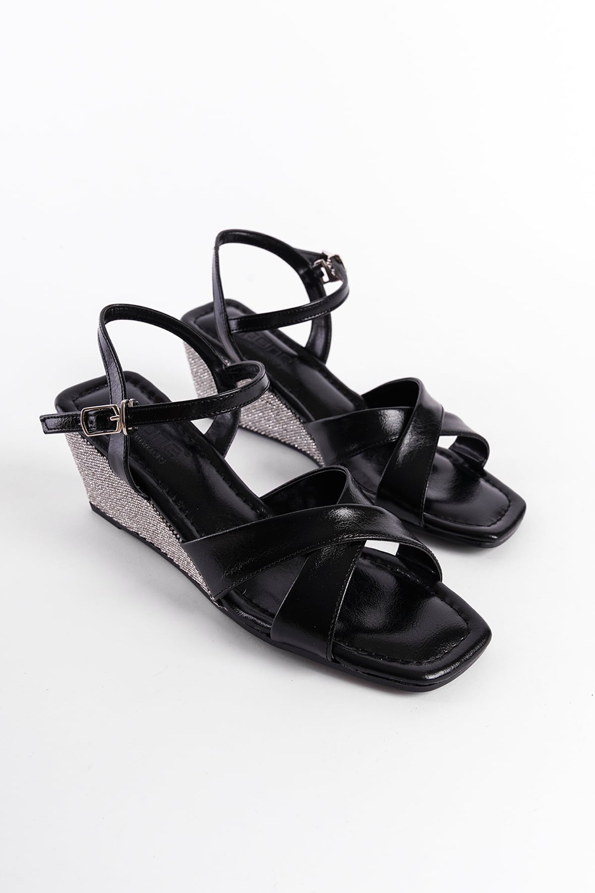 Capone Outfitters 1101 Women Metallic Black Sandal