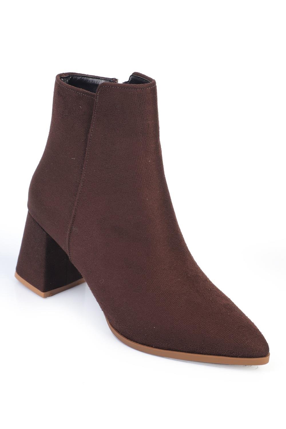 Capone Outfitters 130 Women Sued Brown Boot