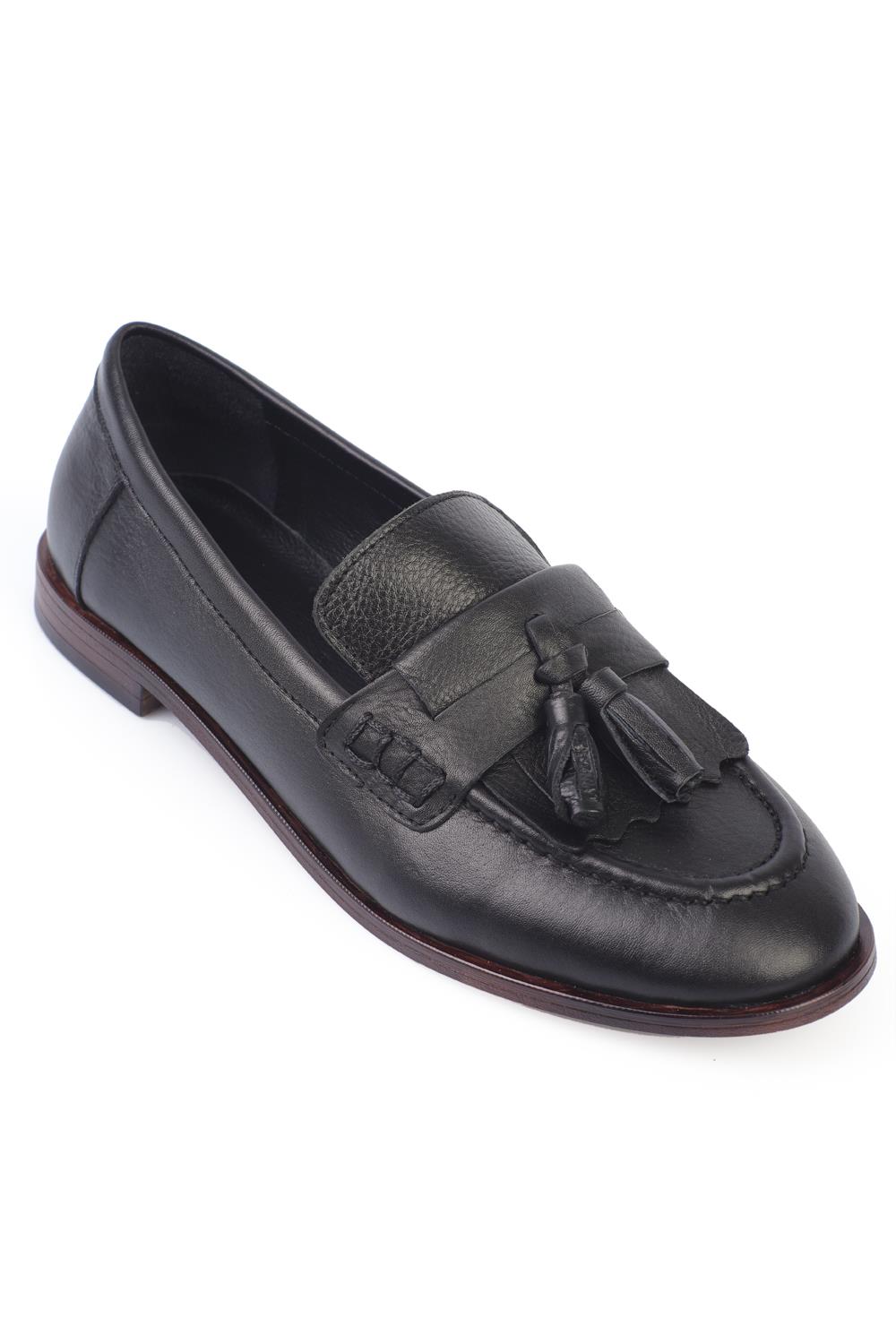 Capone Outfitters 144 Women Black Loafer