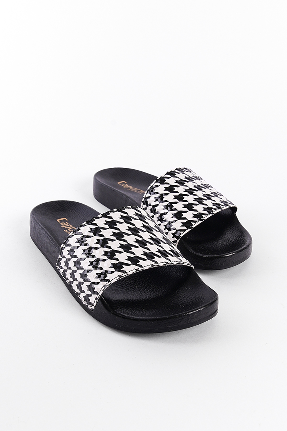 Capone Outfitters 901201 Women Houndstooth Sandal