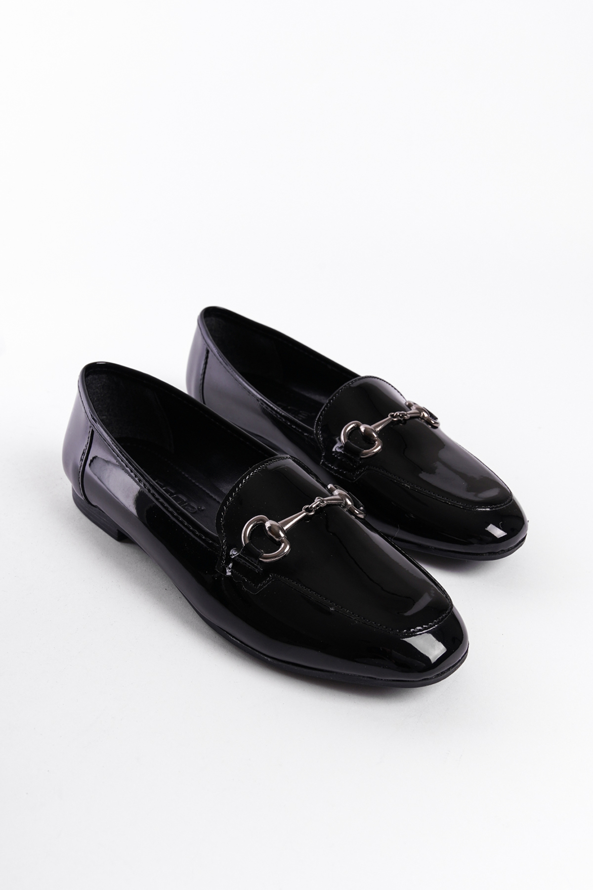 Capone Outfitters B22 Women Patent Black Ballerina