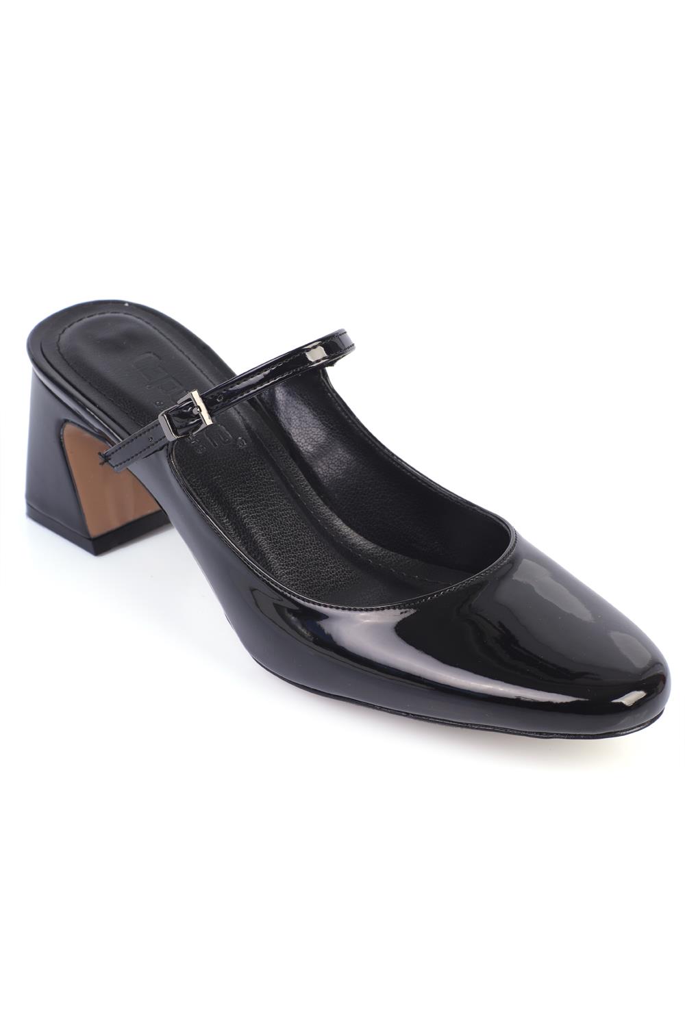 Capone Outfitters F802 Women Patent Black Sandal