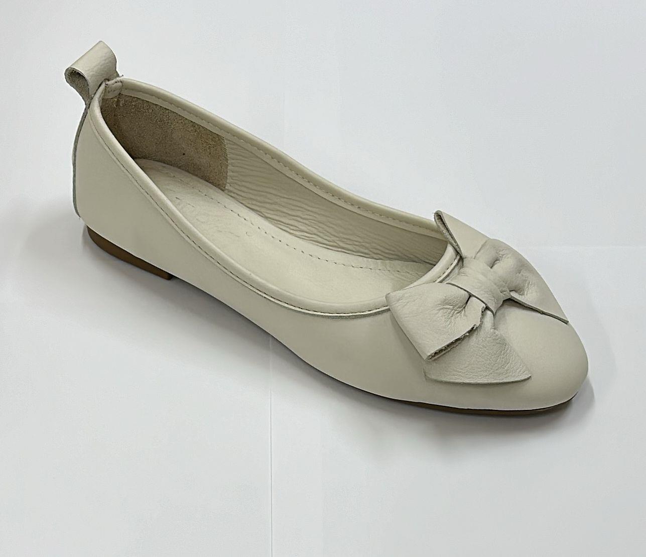 Capone Outfitters N97 Women White Ballerina