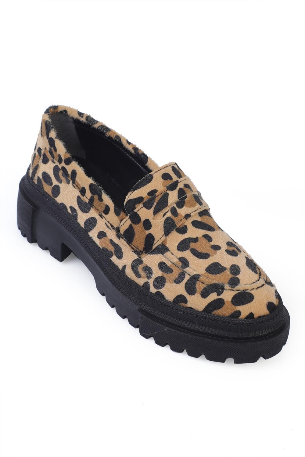 Capone Oval Toe Track Sole Patent Woman Loafer