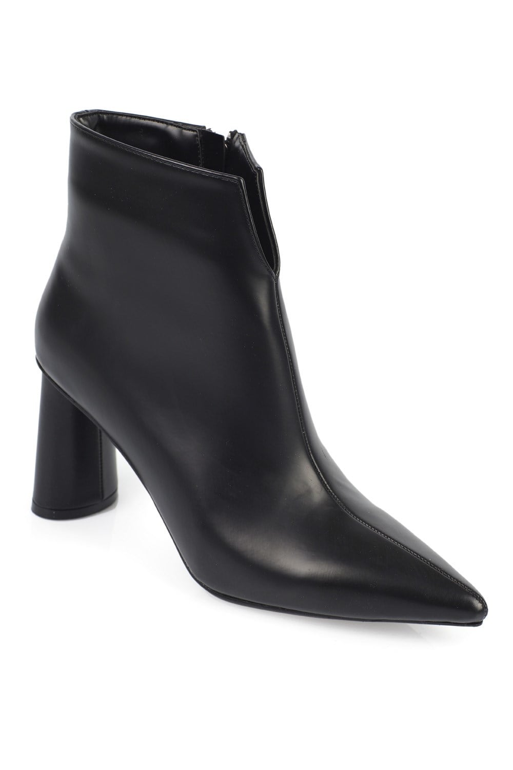 Capone Pointed Toe Ankle Height Cylinder Block Heel Woman Booties