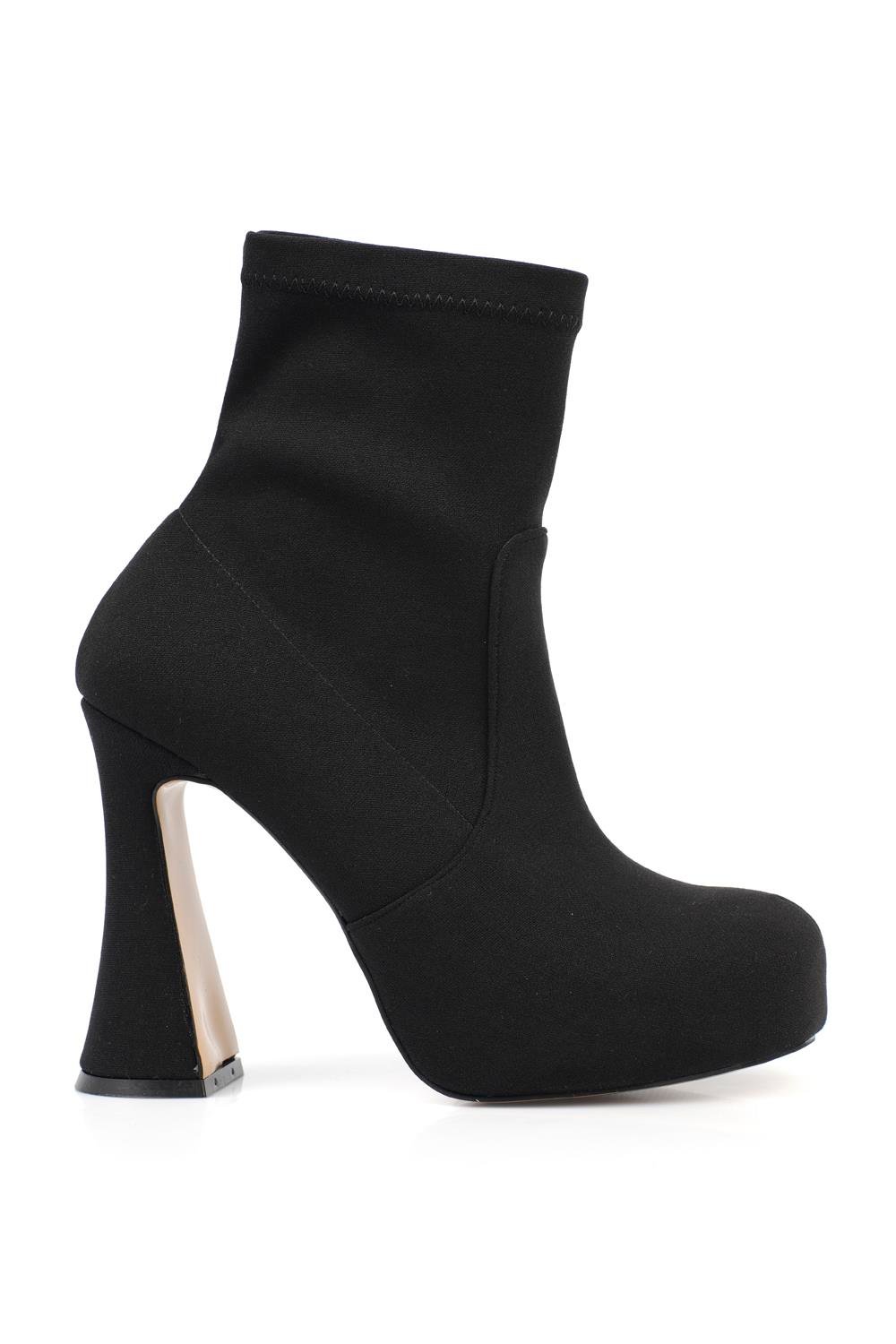 Hidden platform boots top