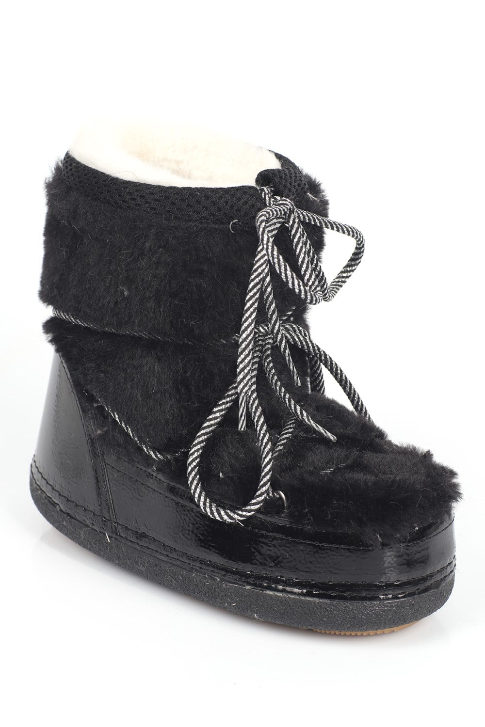 Capone Round Toe Thick Sole Furry Women Black Boots