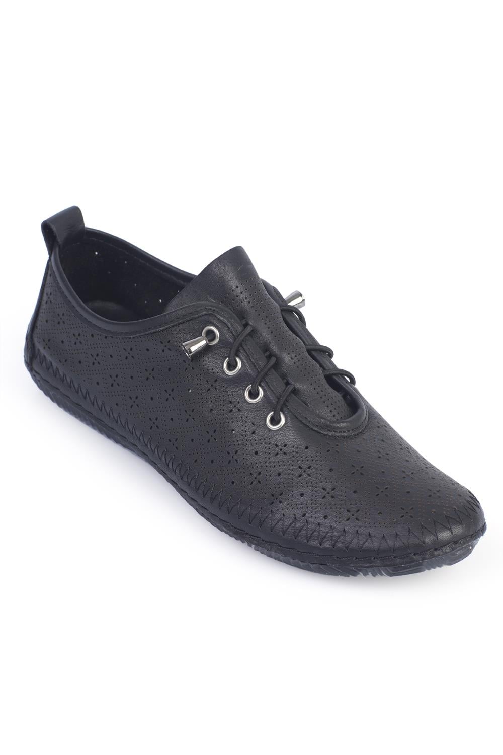 Capone Stitched Laser Women Black Shoes