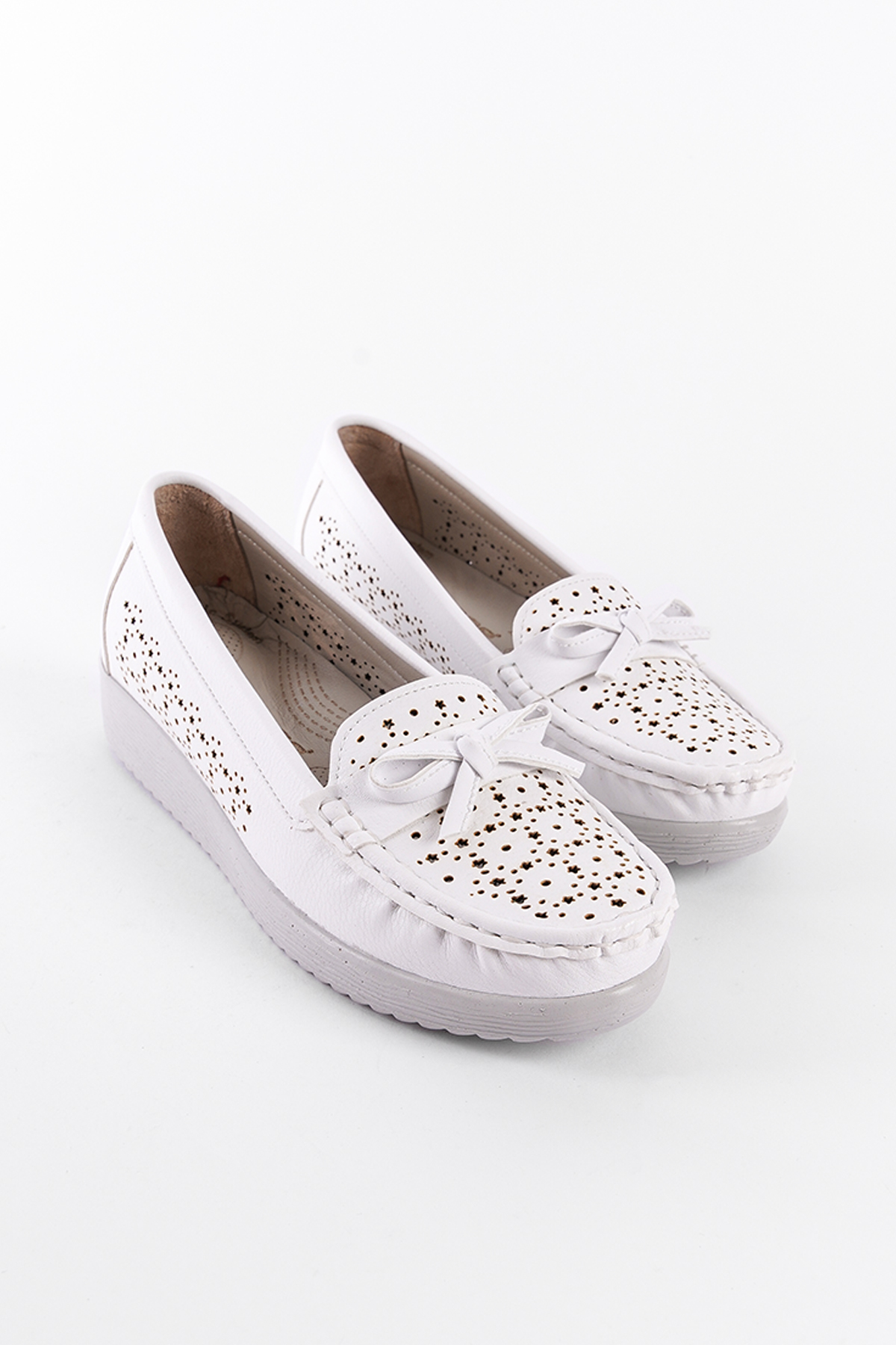 Capone Tasseled Comfort Women White Loafer