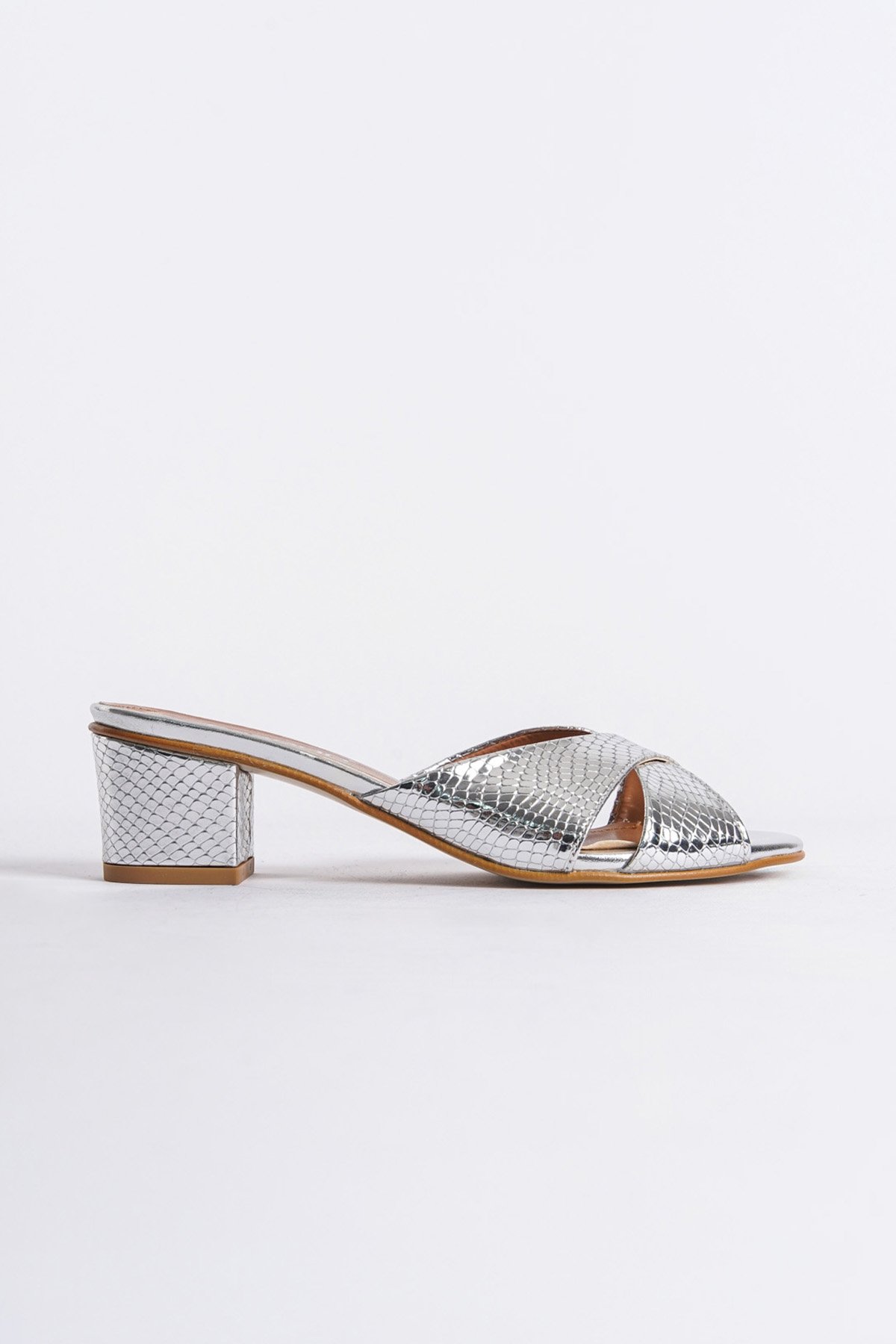 Capone Taya Cross Band Women Silver Sandals