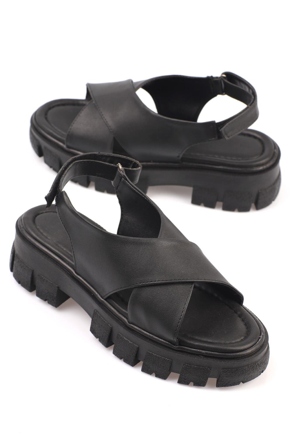 Capone Thick-Sole Cross-Band Women Black Sandals