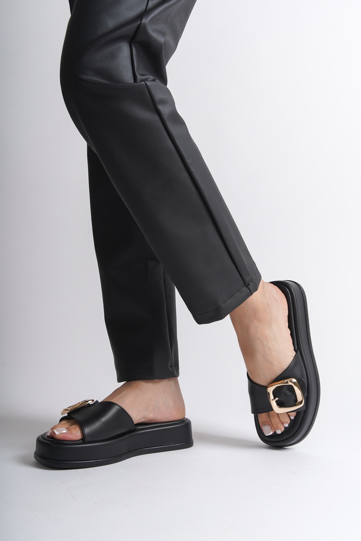 Capone Wedge Heeled Single Strap Buckle Women Black Sandals
