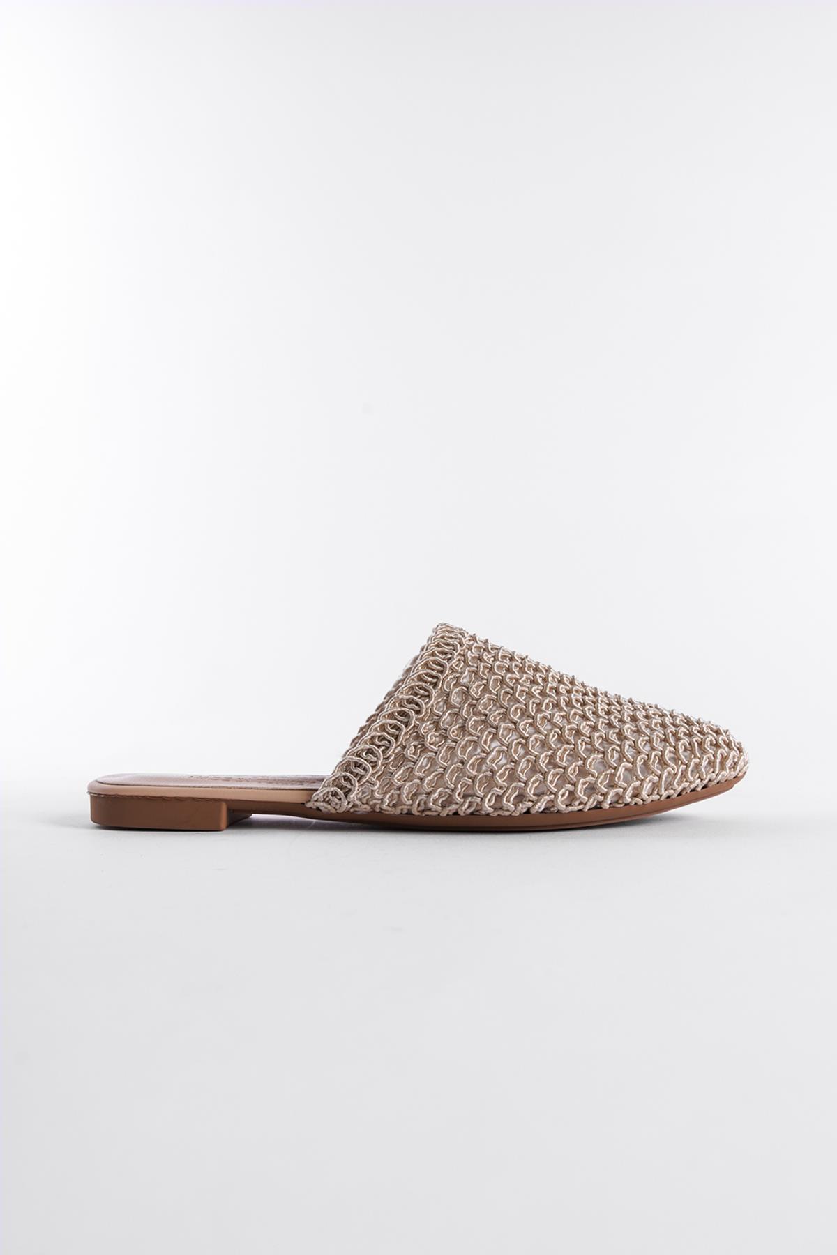 Capone Wicker Closed Pointy Toe Women Beige Sandals