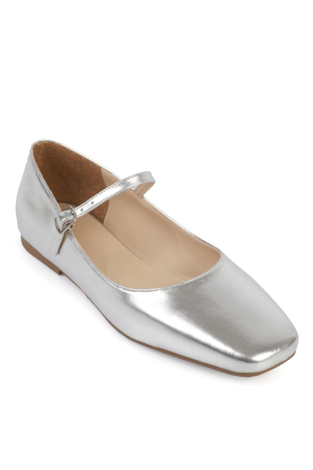 Capone Woman Flat Toe Banded Ballerinas