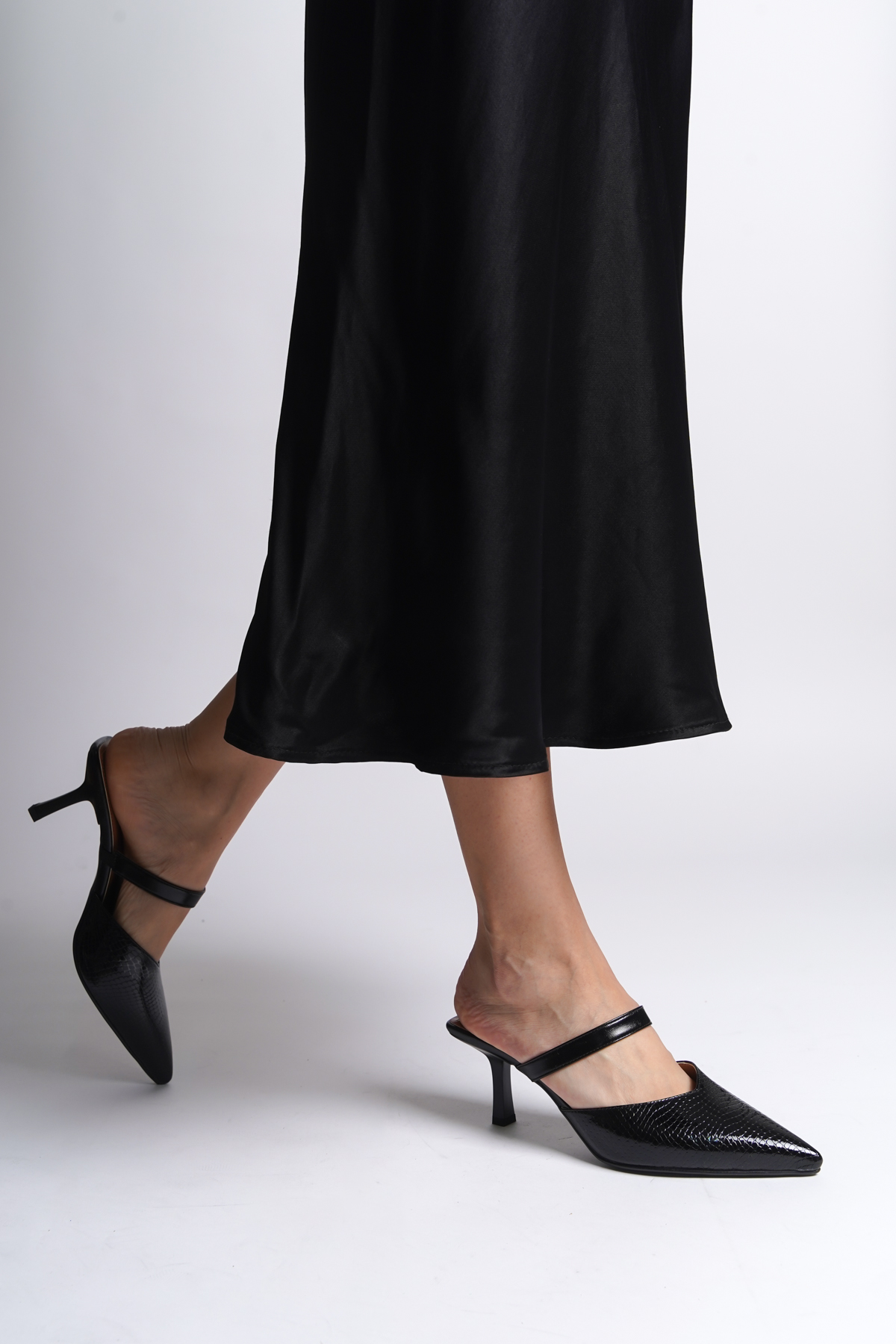 Capone Woman Heels Sandals