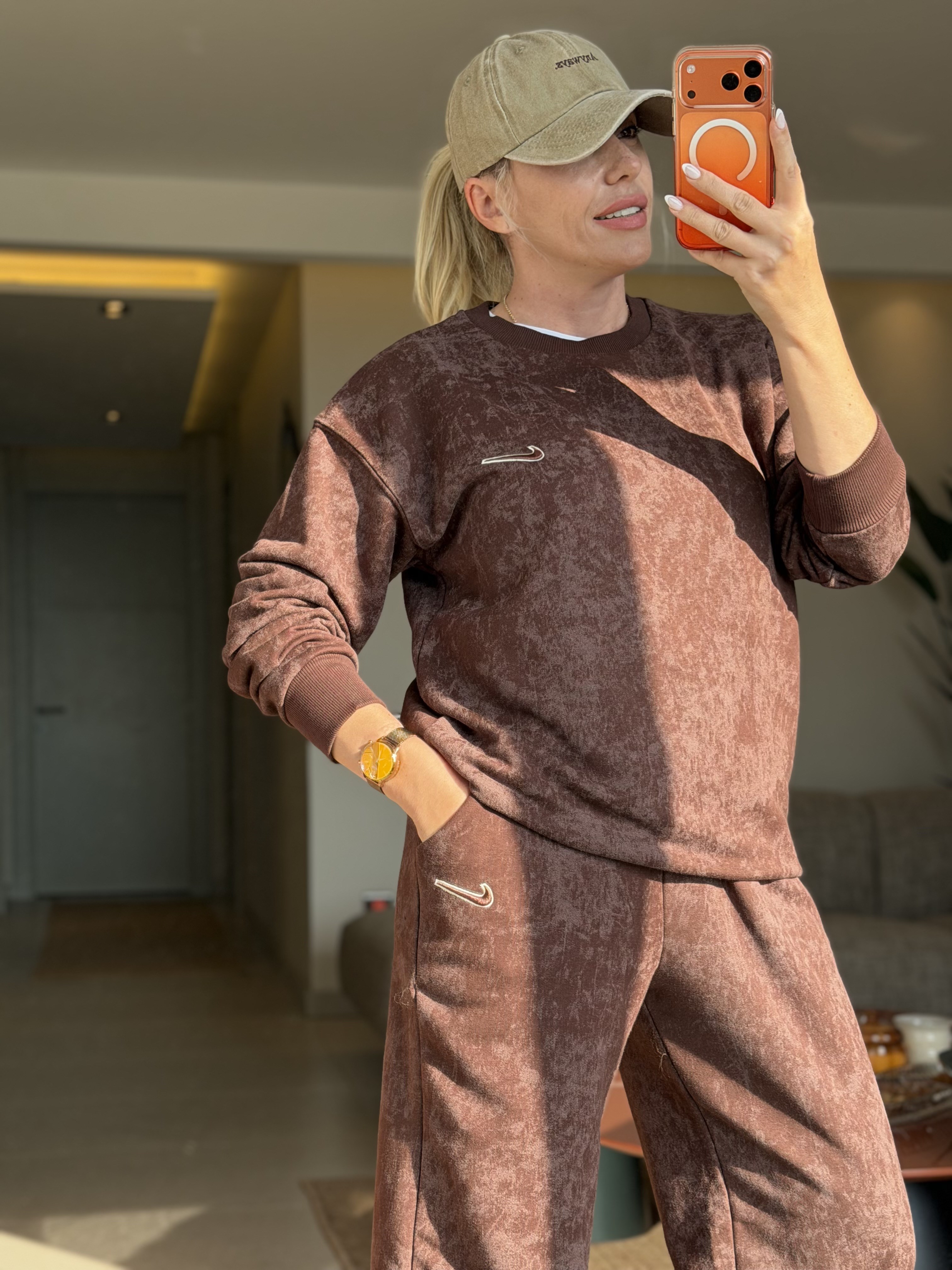 ACNE KAHVE EŞOFMAN TAKIMI