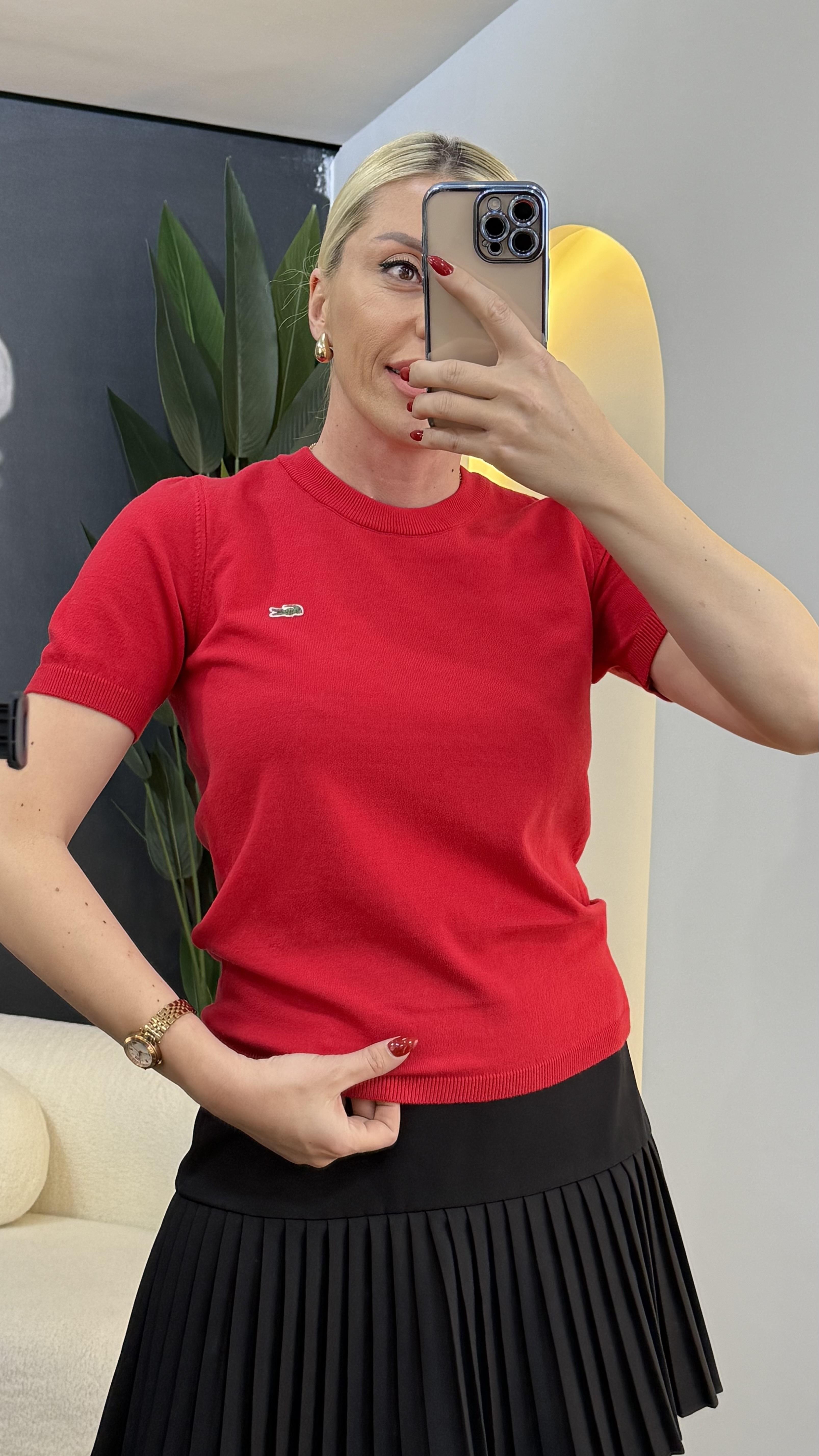 ARORA KIRMIZI YUMUŞAK DOKU TSHIRT