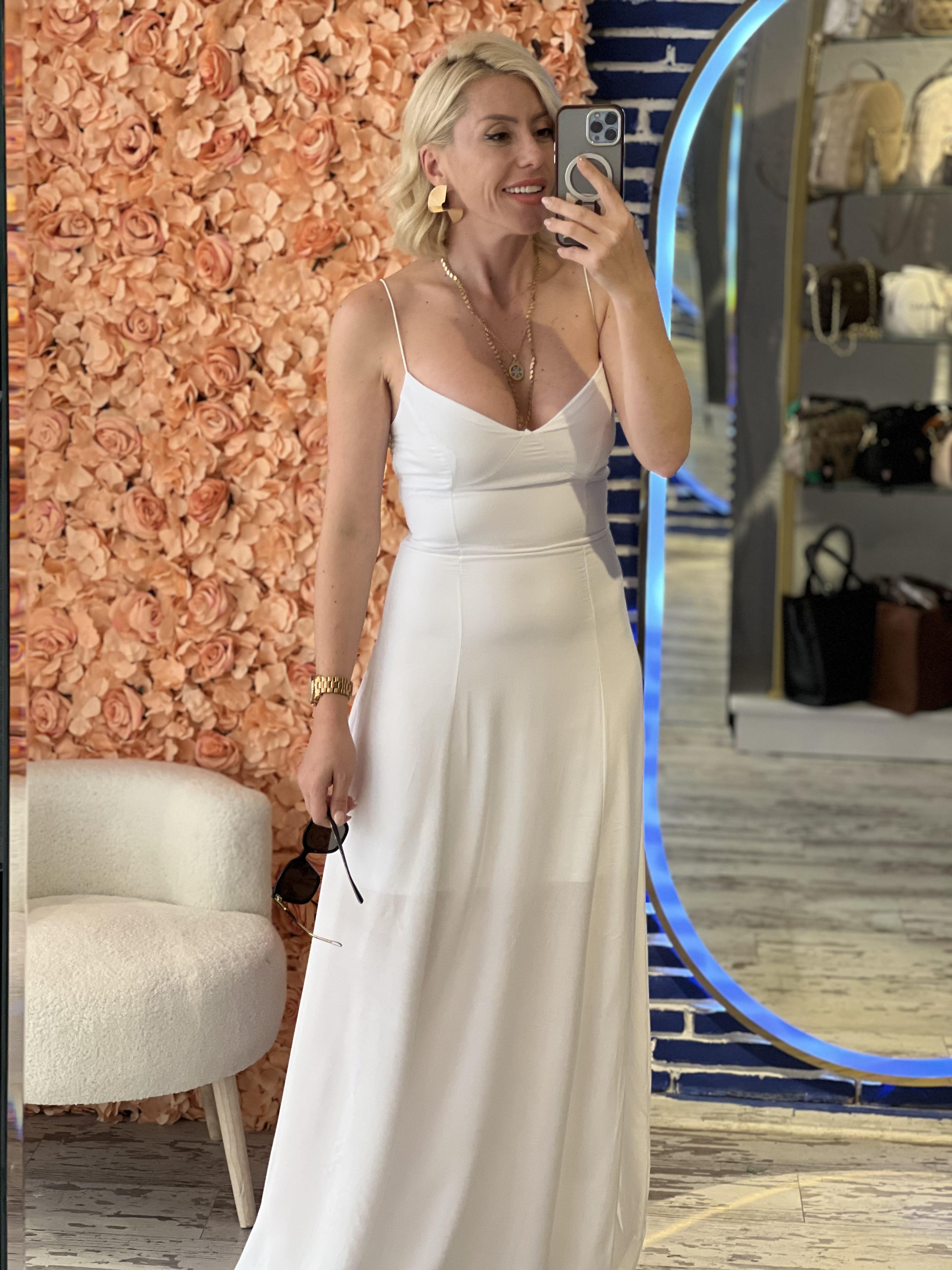 BEYAZ İPLİ ELBİSE 