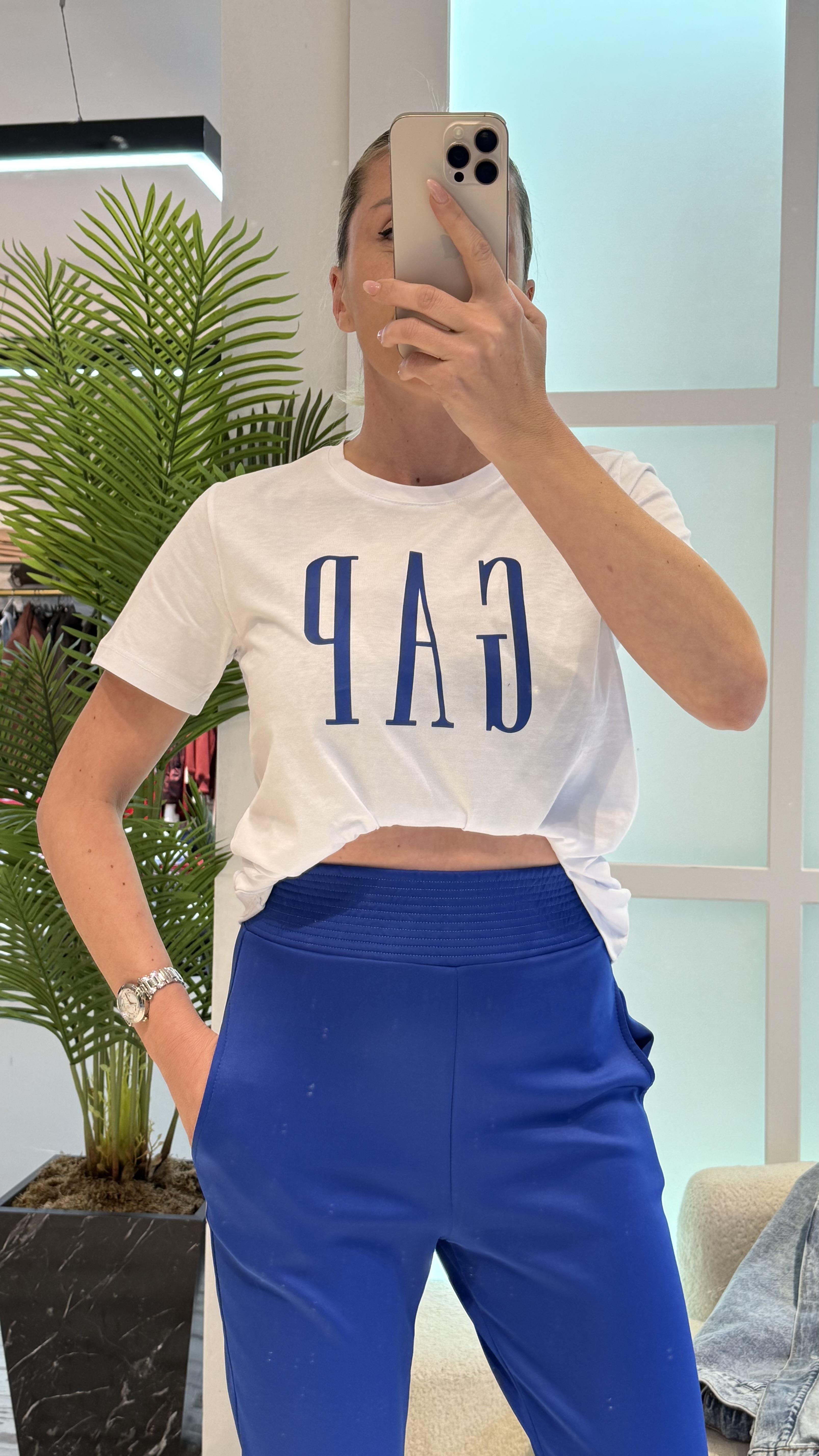 RİVEN ÖNÜ MAVİ YAZILI  TSHIRT