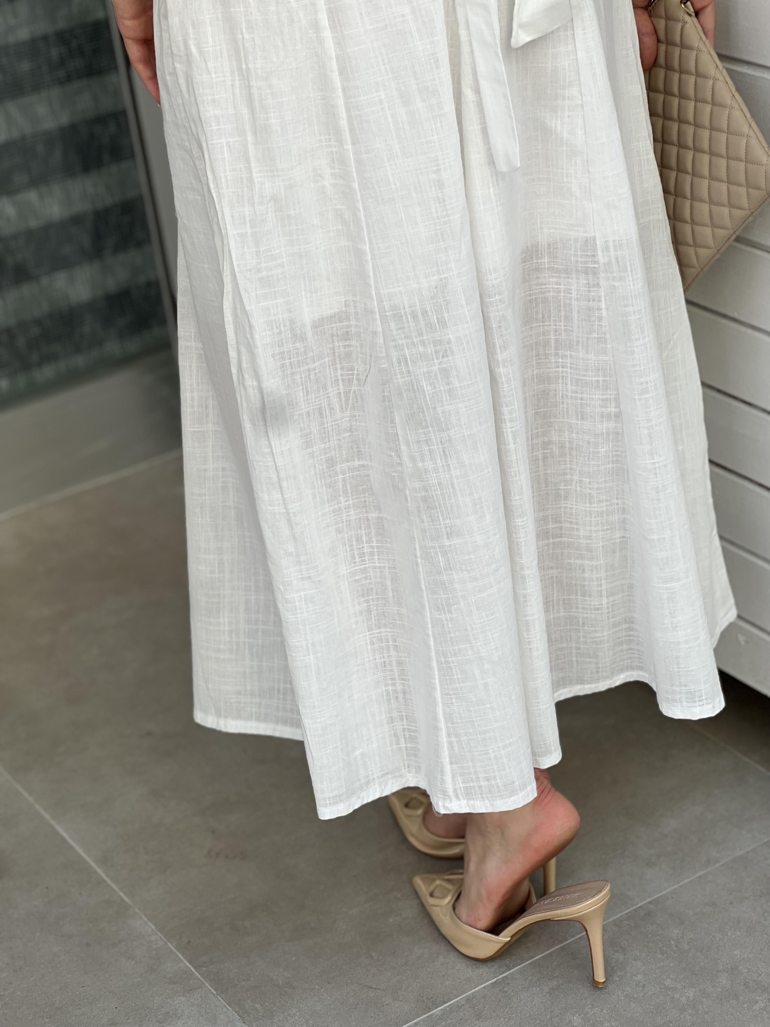 BEYAZ SIRT DETAYLI ELBİSE