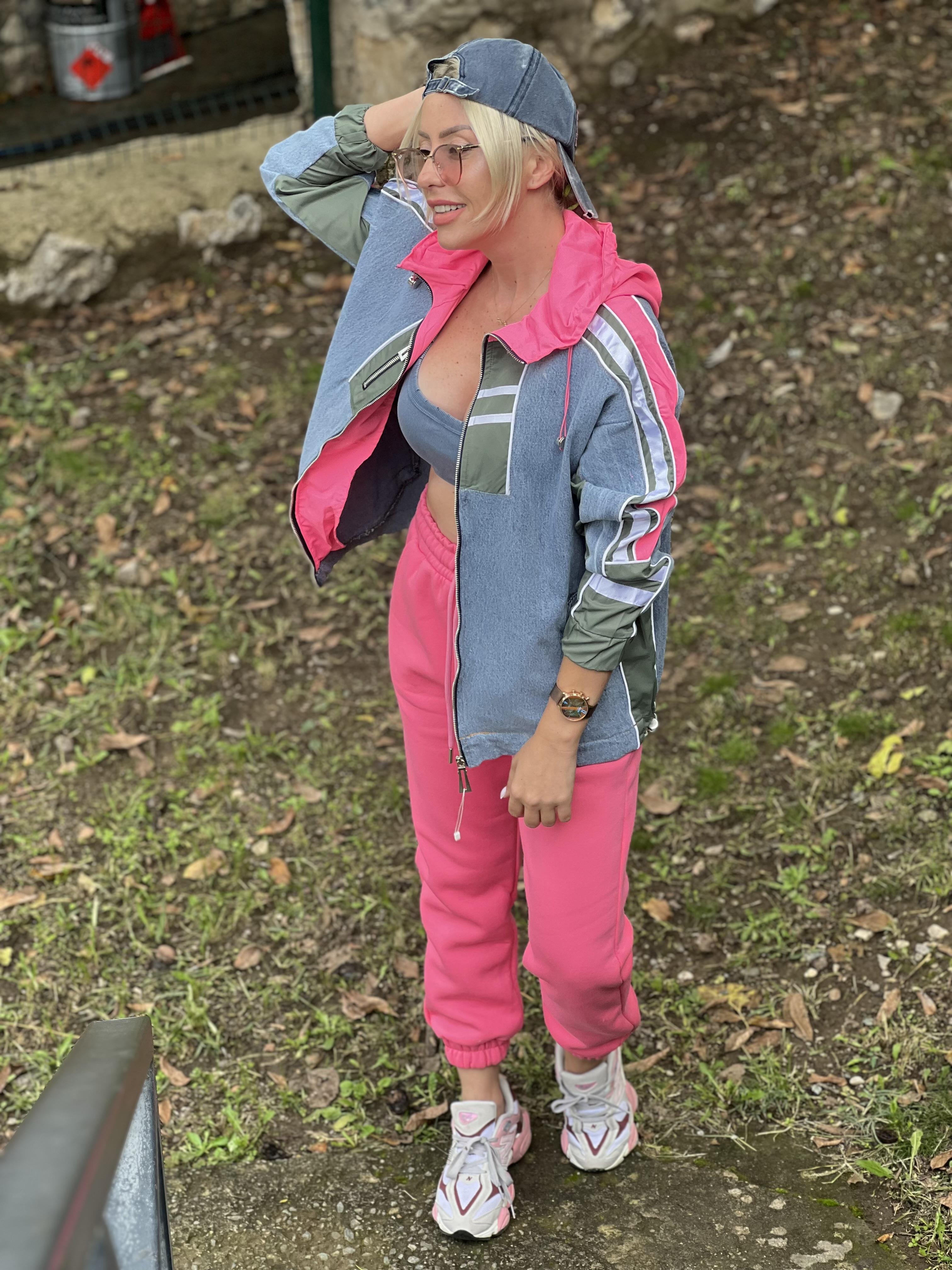 BODY PEMBE EŞOFMAN