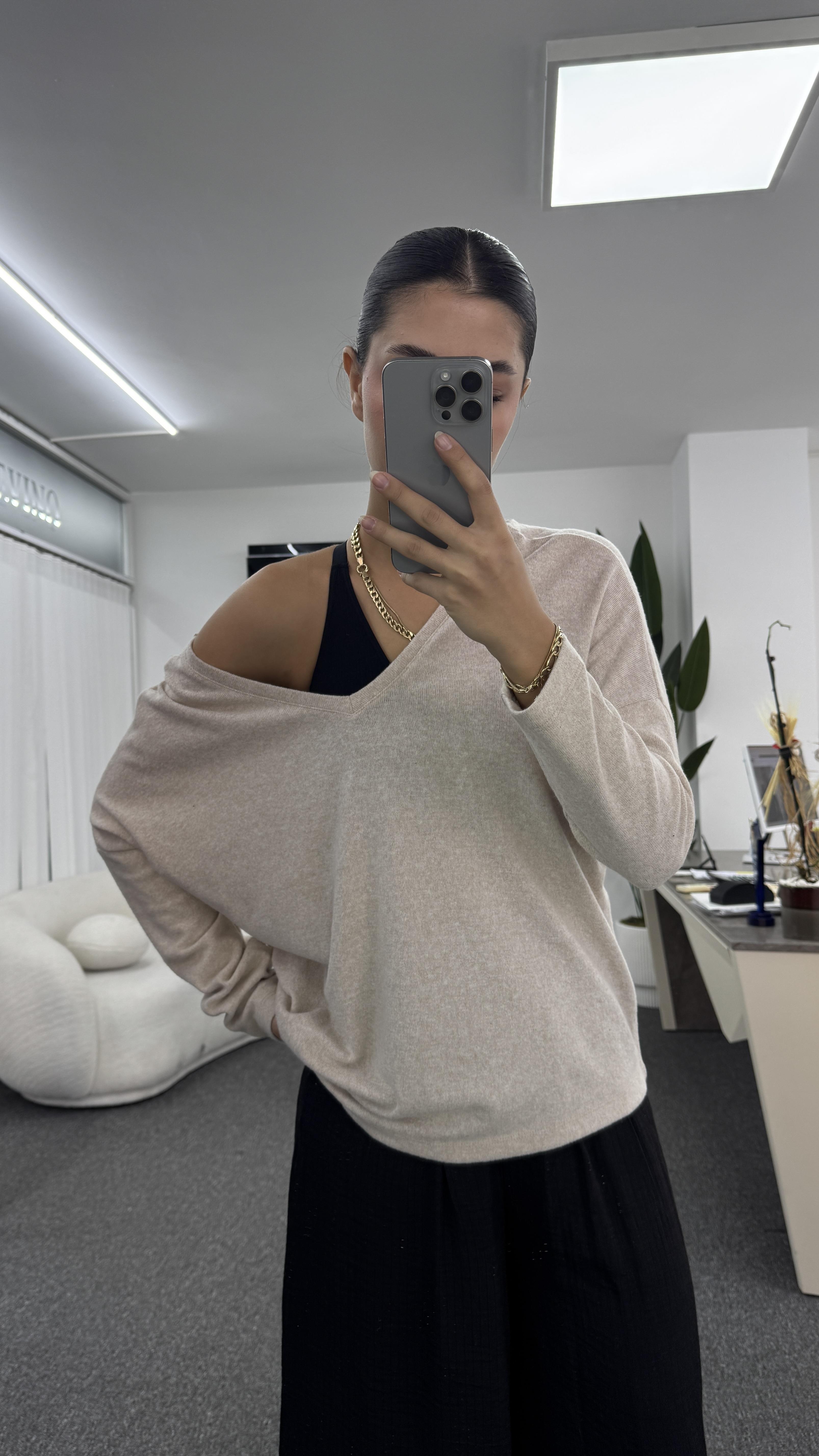 BOLY  V YAKA BEJ TRİKO KAZAK