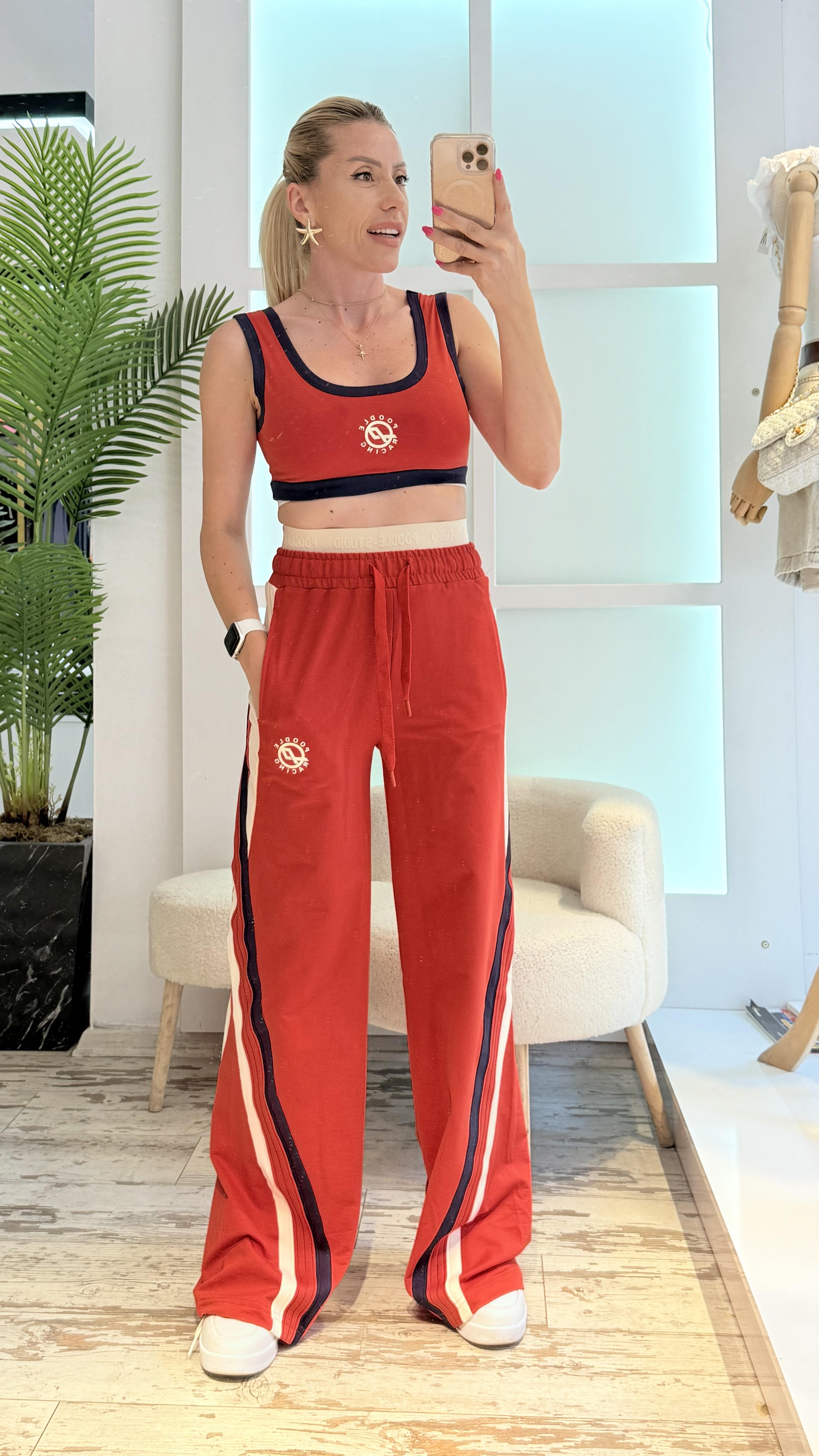 BRENDA EŞOFMAN TAKIMI 