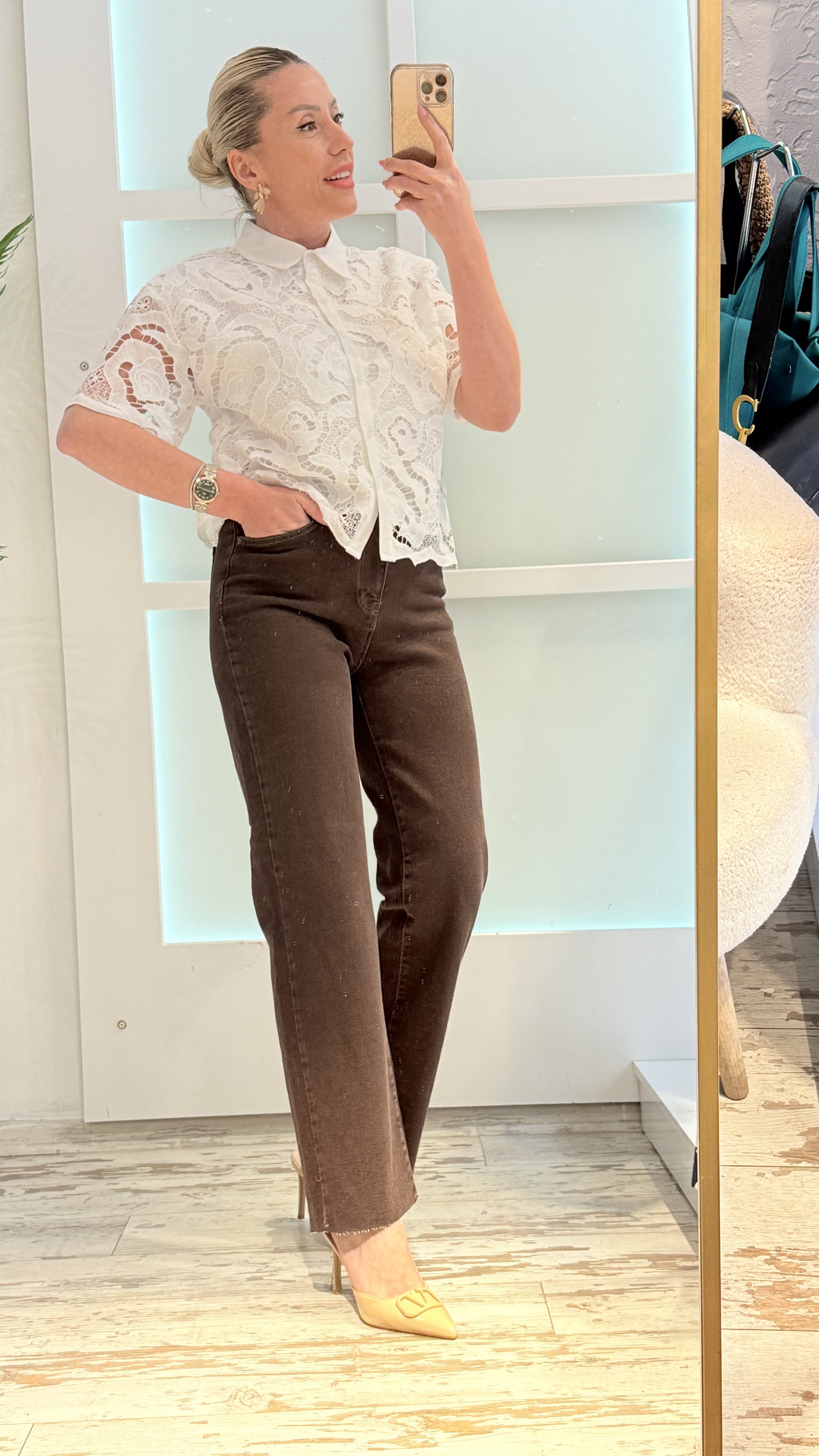 BULUM BEYAZ DANTEL İŞLEMELİ GÖMLEK 