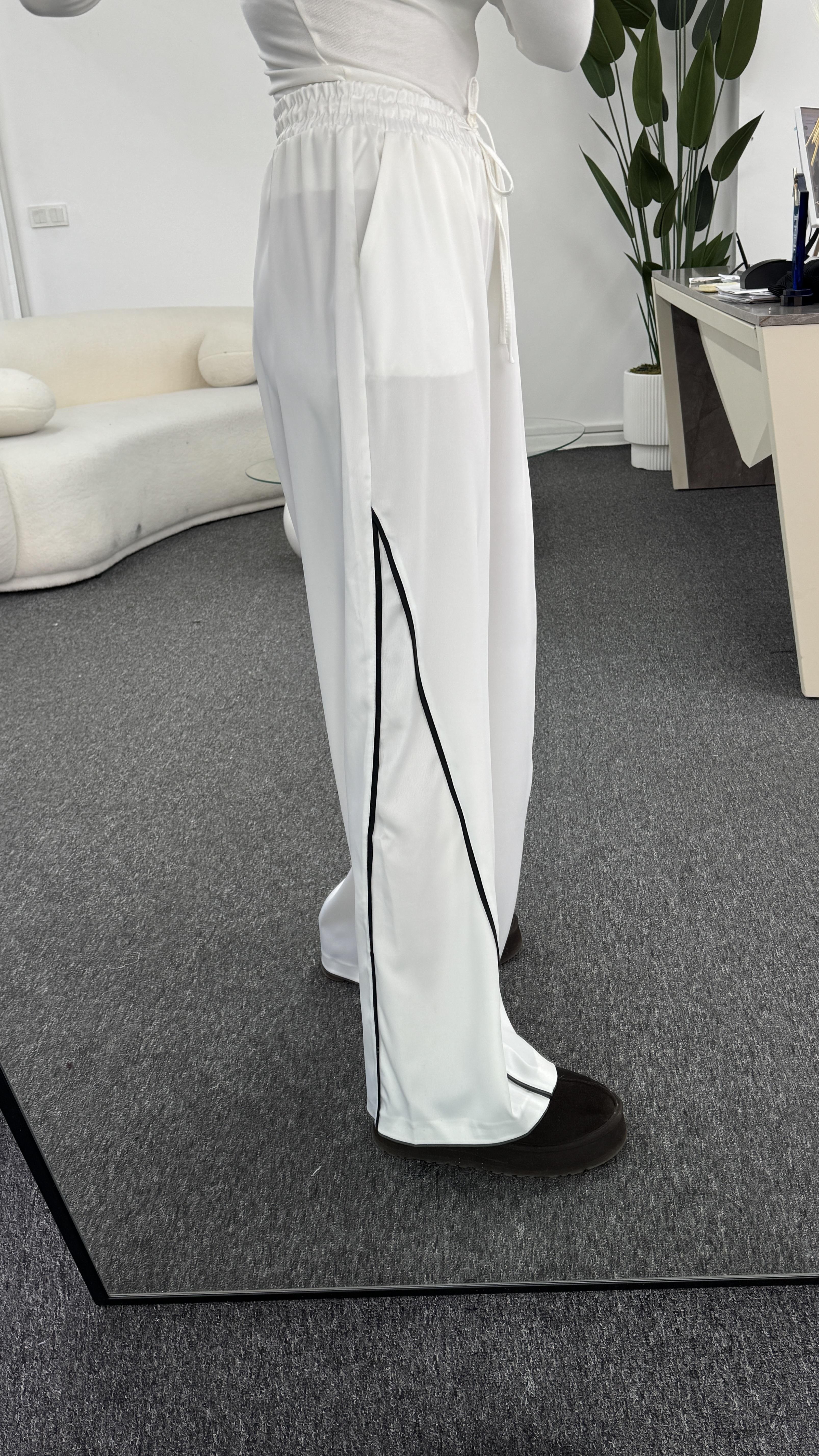 CORAL SATEN BEYAZ PANTALON