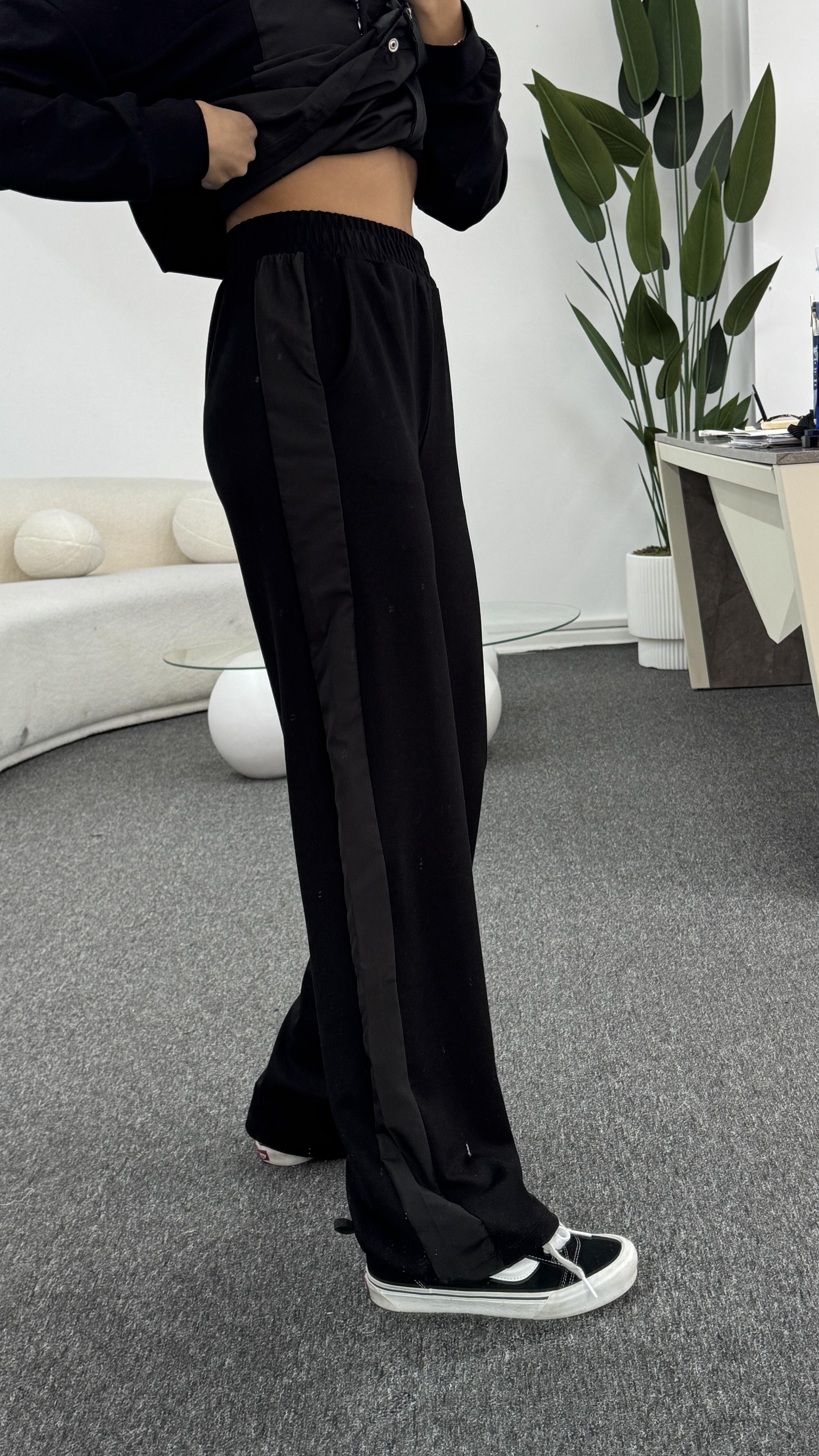 DANİEL SİYAH PARAŞÜT EŞOFMAN TAKIMI