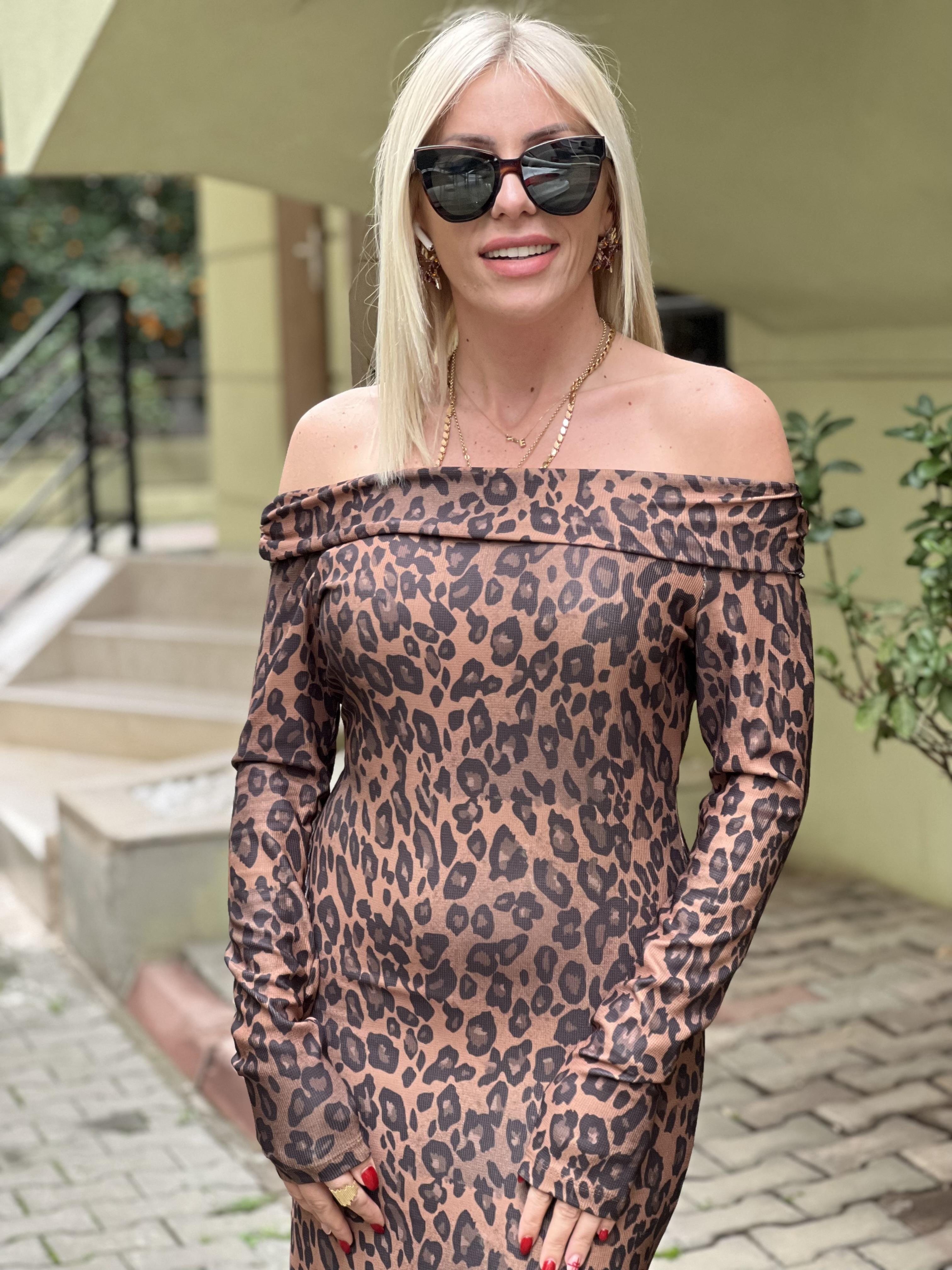 DÜŞÜK OMUZ LEOPAR ELBİSE 