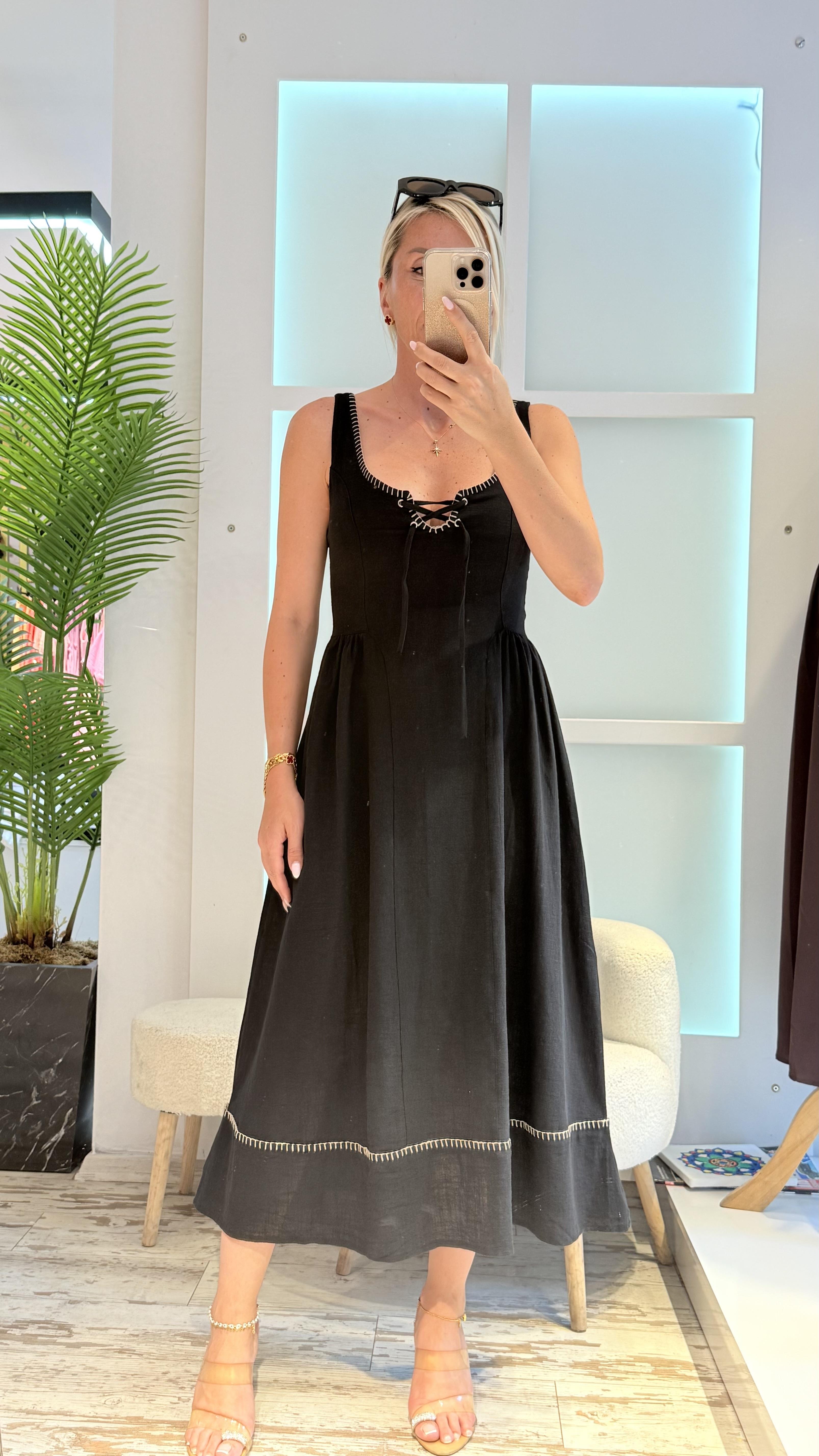 HİLY SİYAH DOKUMA ELBİSE